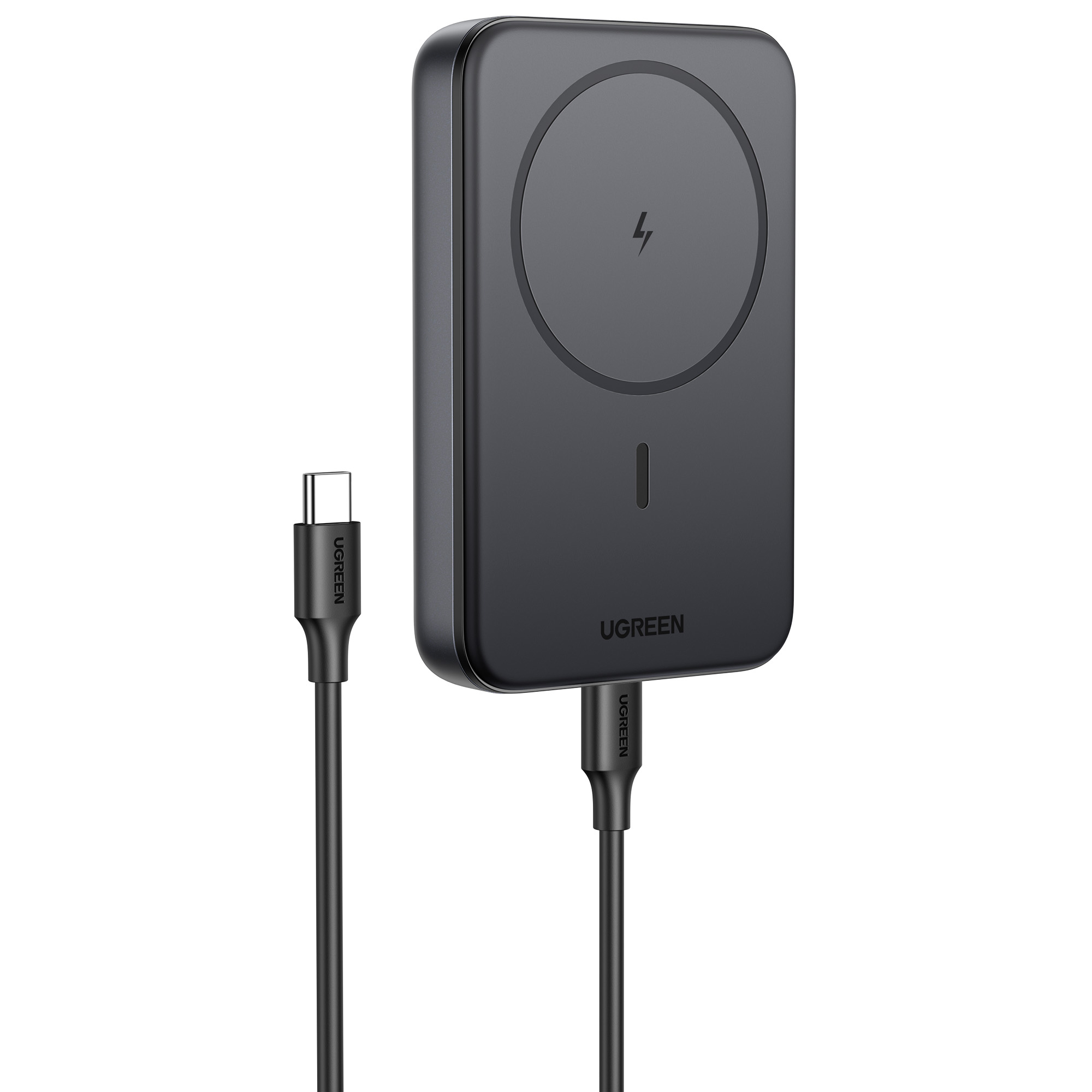 Czarna ładowarka bezprzewodowa UGREEN z kablem ładującym. Ładowarka ma okrąg pośrodku. Kabel jest podłączony.