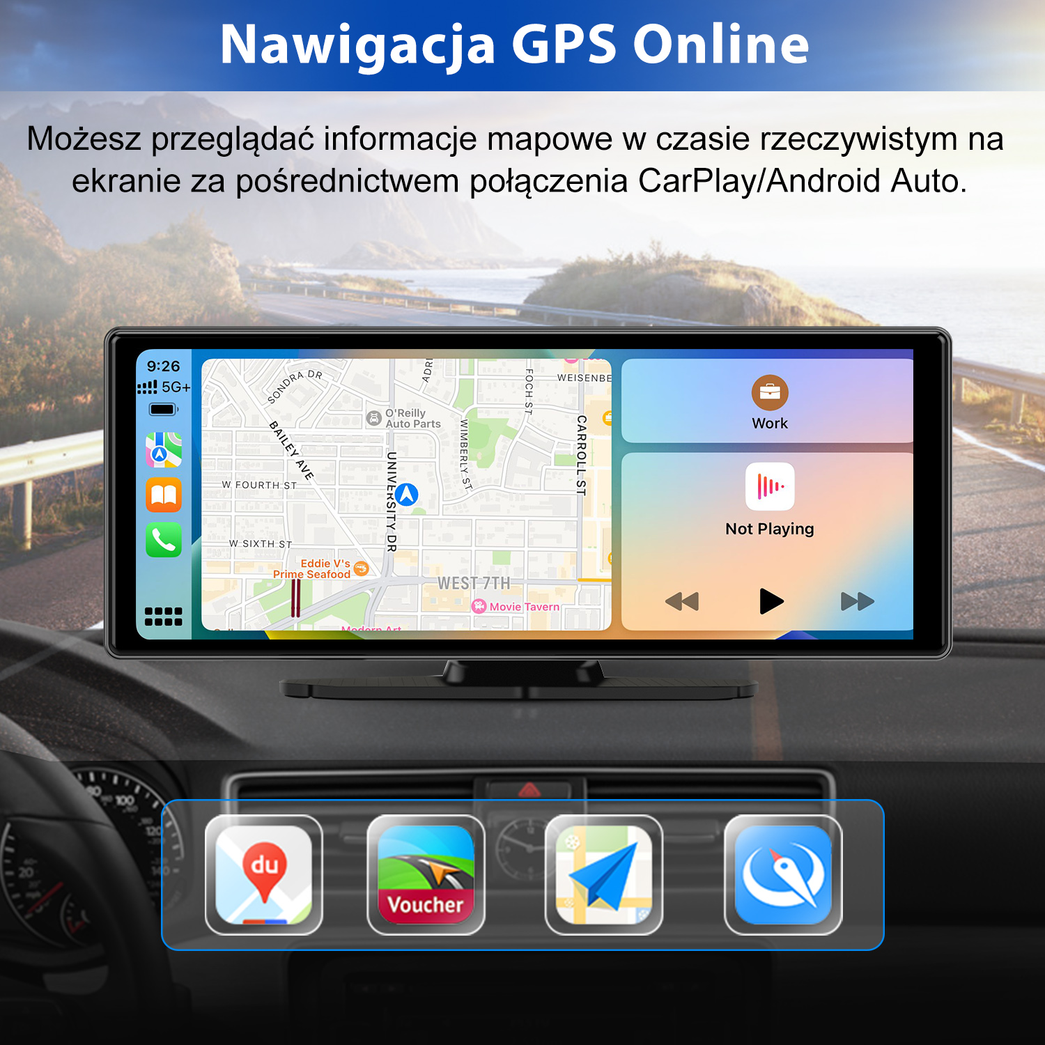 Ekran nawigacji samochodowej wyświetla mapę z nazwami ulic i ikonami aplikacji. Deska rozdzielcza samochodu jest widoczna.