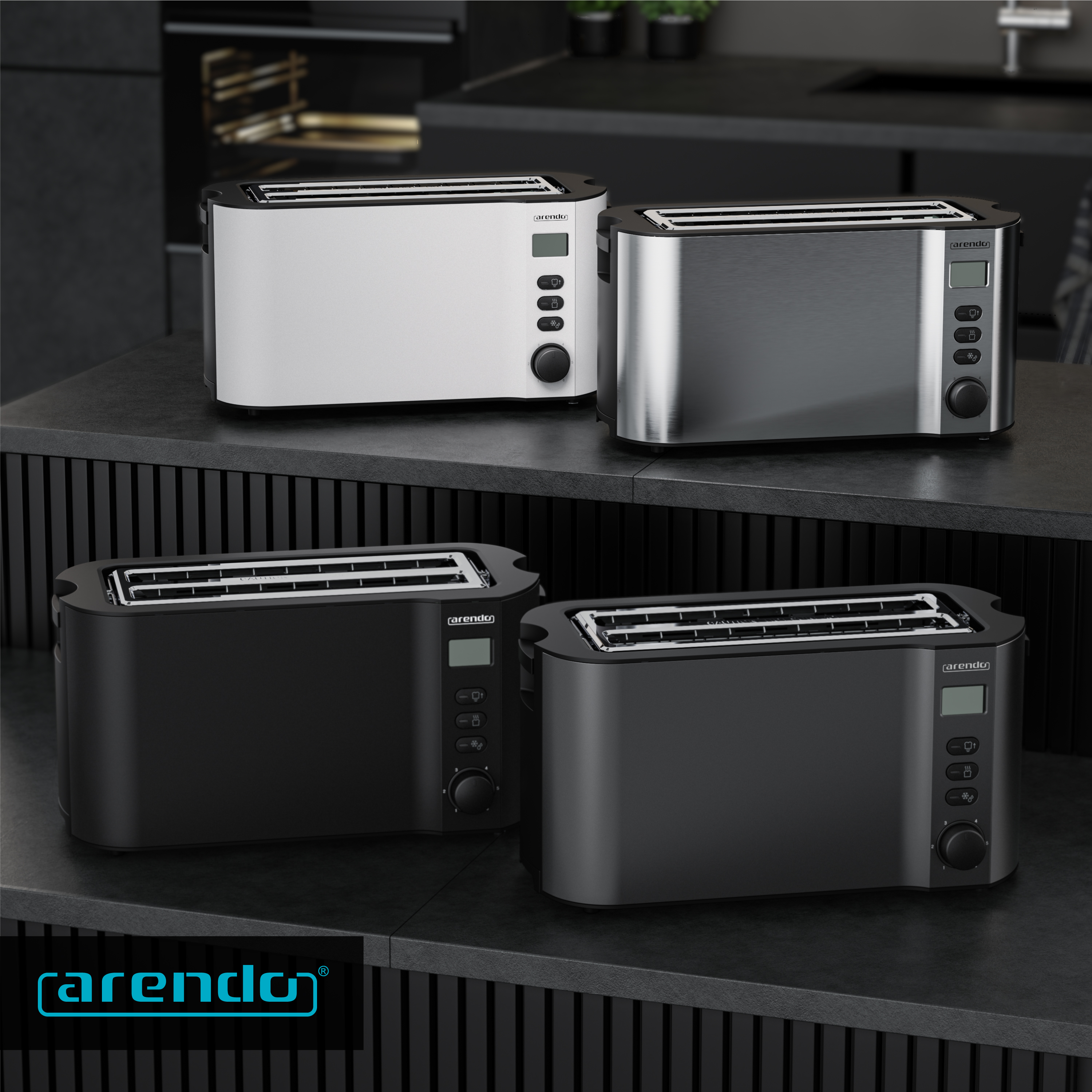 Vier Toaster: weiß, silber, schwarz und grau. Sie stehen auf einer schwarzen Theke. Küchenhintergrund sichtbar.