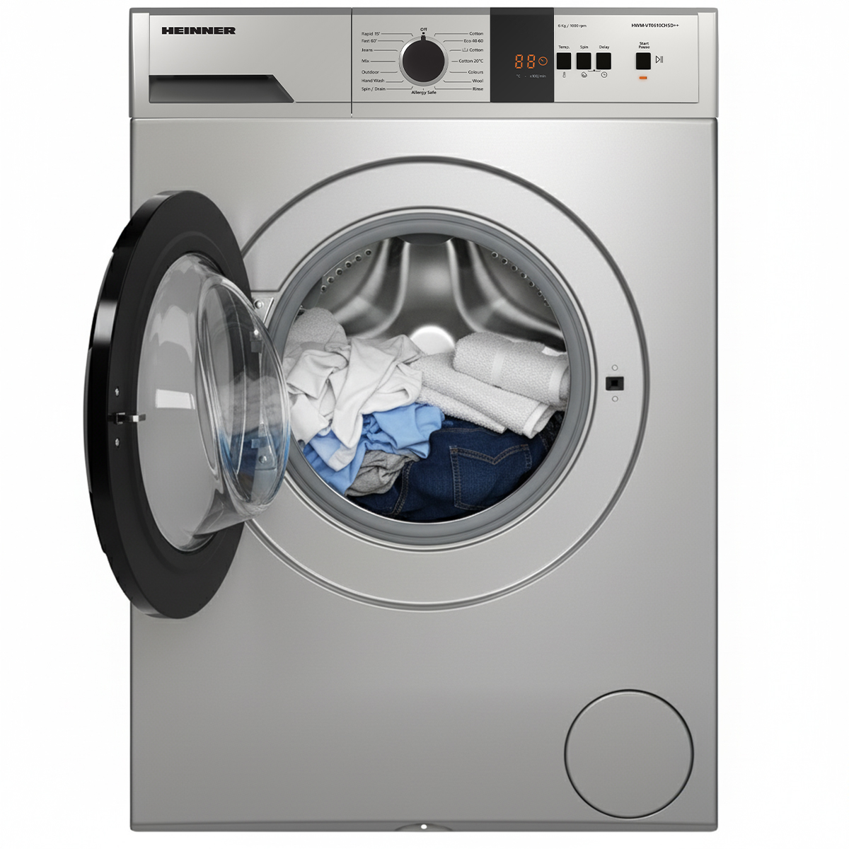 Een zilveren wasmachine met een open deur, gevuld met kleding. Het bedieningspaneel toont instellingen. Het merk is Heinner.