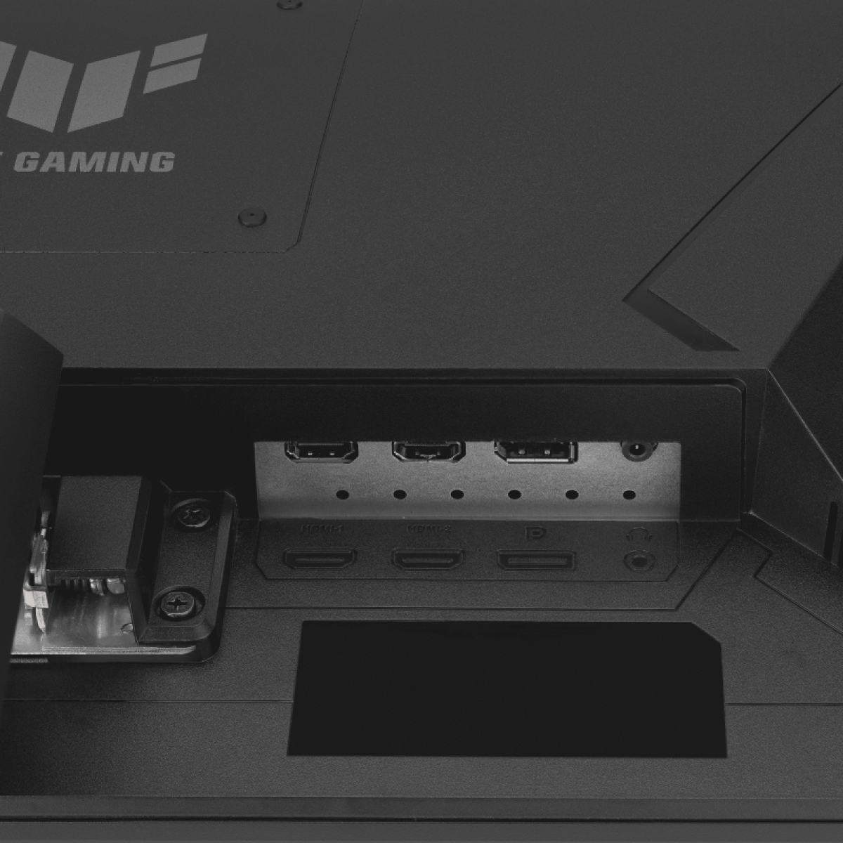 Nahaufnahme der Rückseite eines schwarzen Monitors mit Anschlüssen: HDMI, DisplayPort und Audioanschlüsse. Das Markenlogo und der Gaming-Text sind sichtbar.