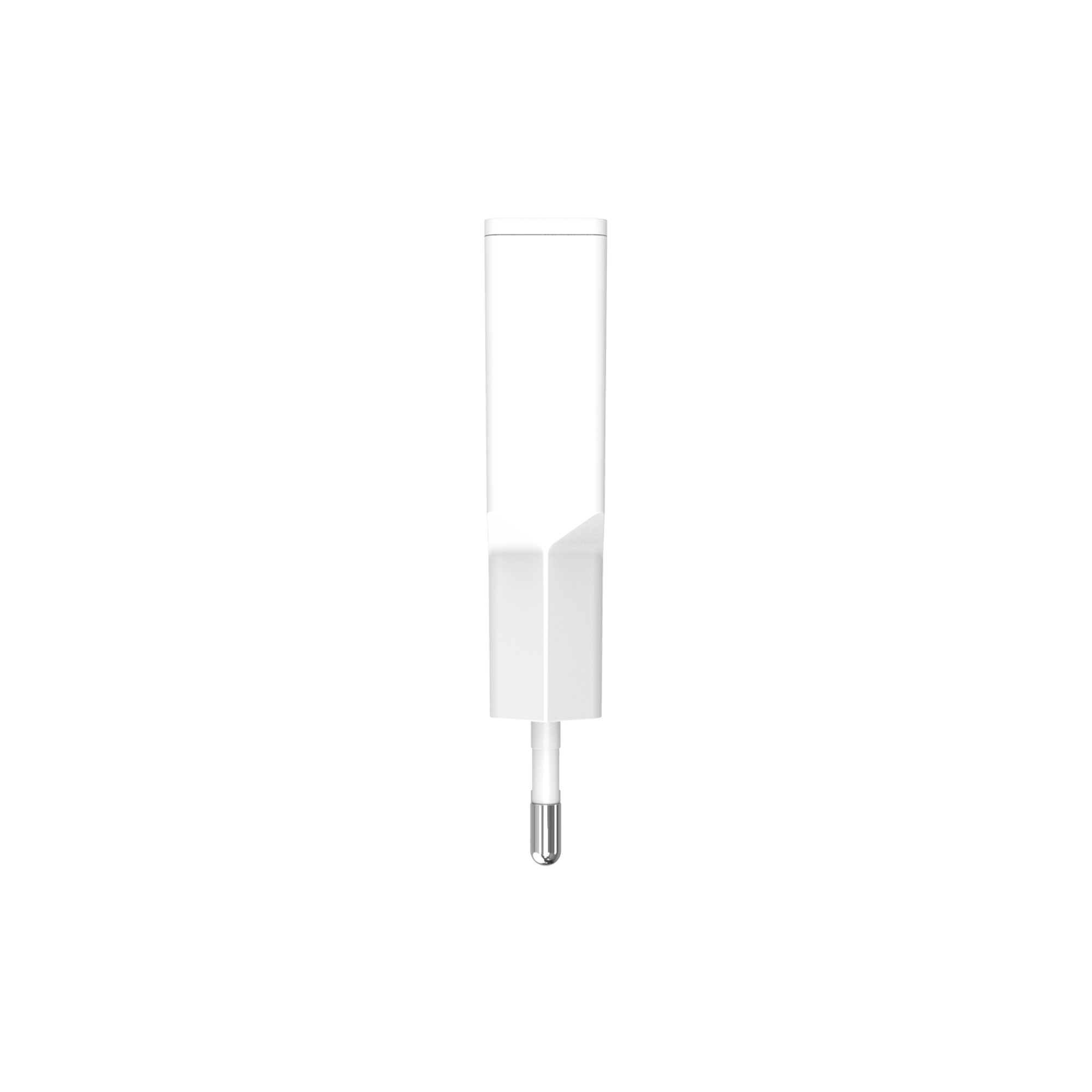 Un adaptador de carga blanco, con punta plateada, se alza verticalmente sobre un fondo blanco. Es un diseño elegante y moderno.