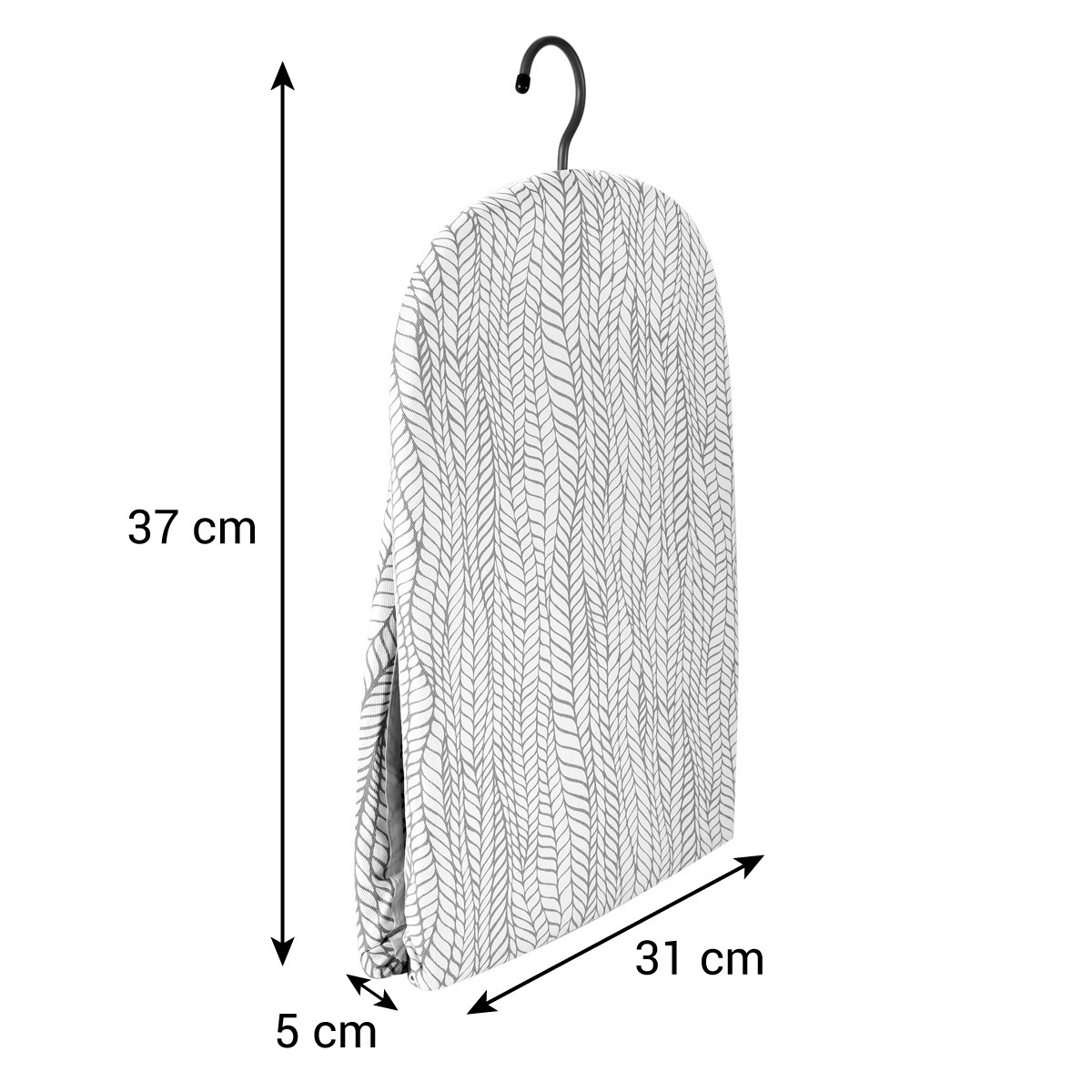 Eine weiß-grau gemusterte Kleiderschutzhülle hängt. Die Abmessungen sind beschriftet: 37 cm hoch, 31 cm breit und 5 cm dick.