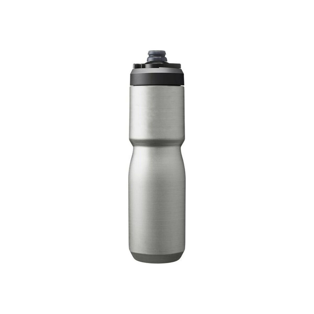 Eine silberne Wasserflasche mit schwarzem Deckel steht vor weißem Hintergrund. Die Flasche ist hoch und zylindrisch.