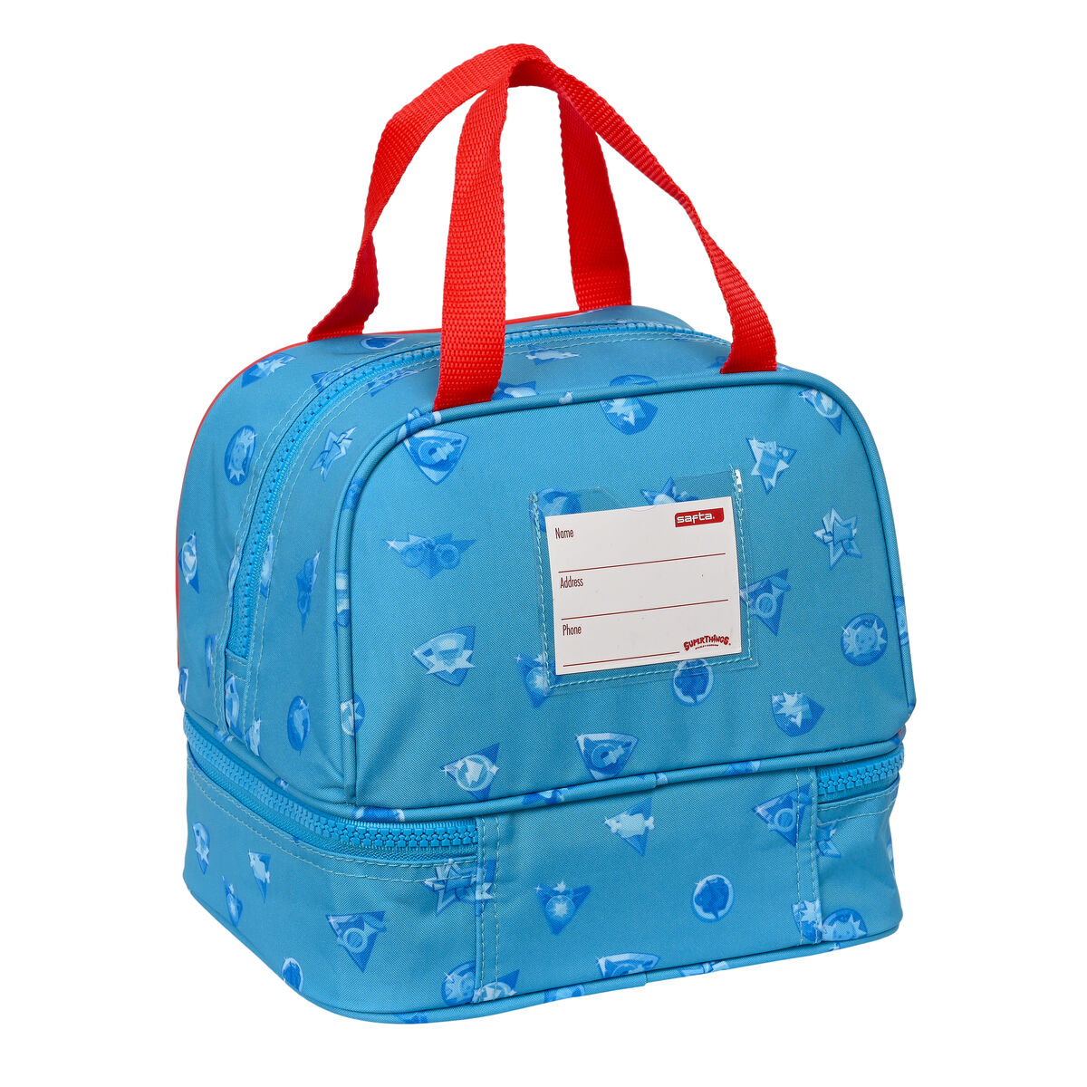 Blaue Lunch-Tasche mit roten Griffen, gemustert mit rautenförmigen Formen. Sie hat ein Namensschild.