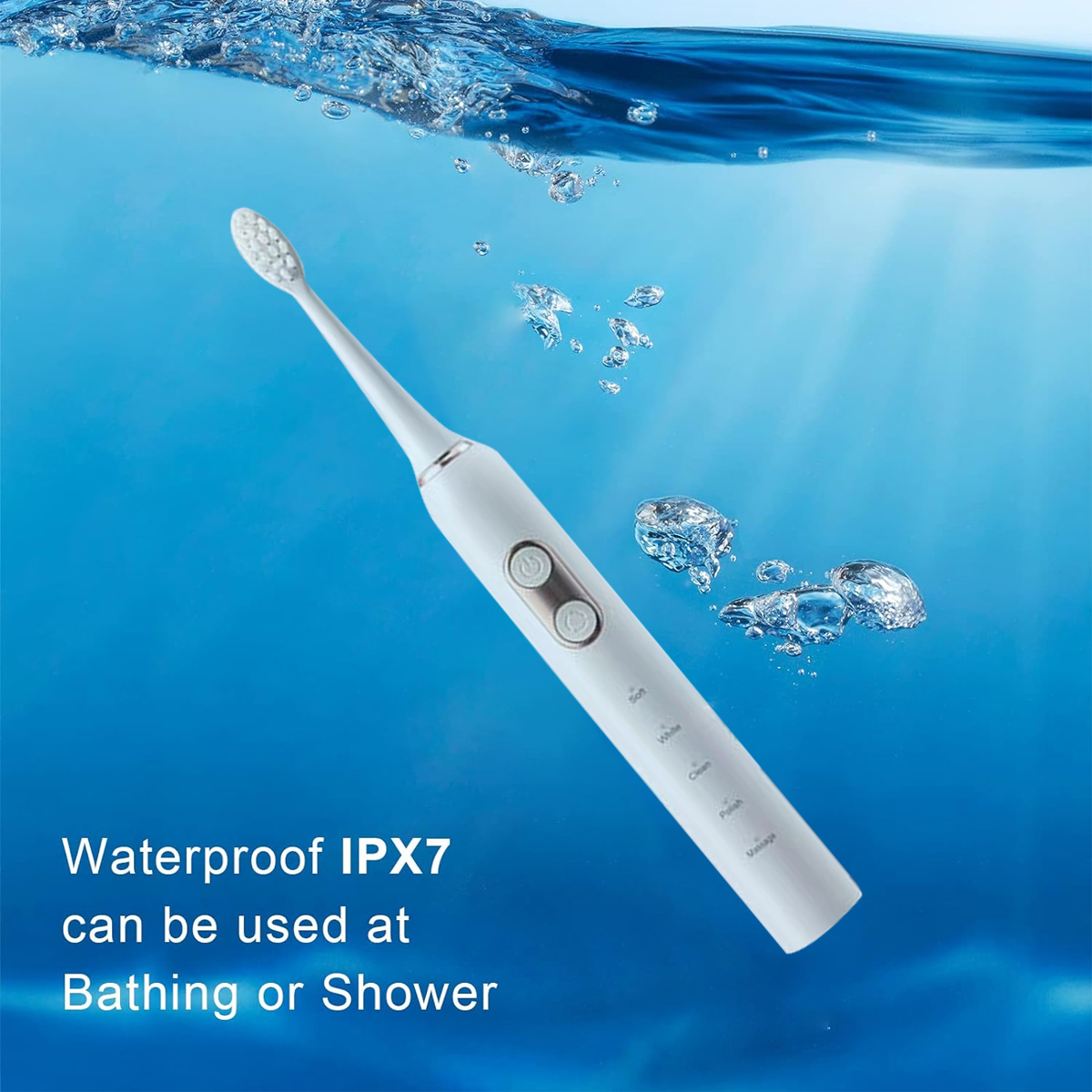 Eine weiße elektrische Zahnbürste in blauem Wasser mit Blasen. Text: Wasserdicht IPX7 kann beim Baden oder Duschen verwendet werden.
