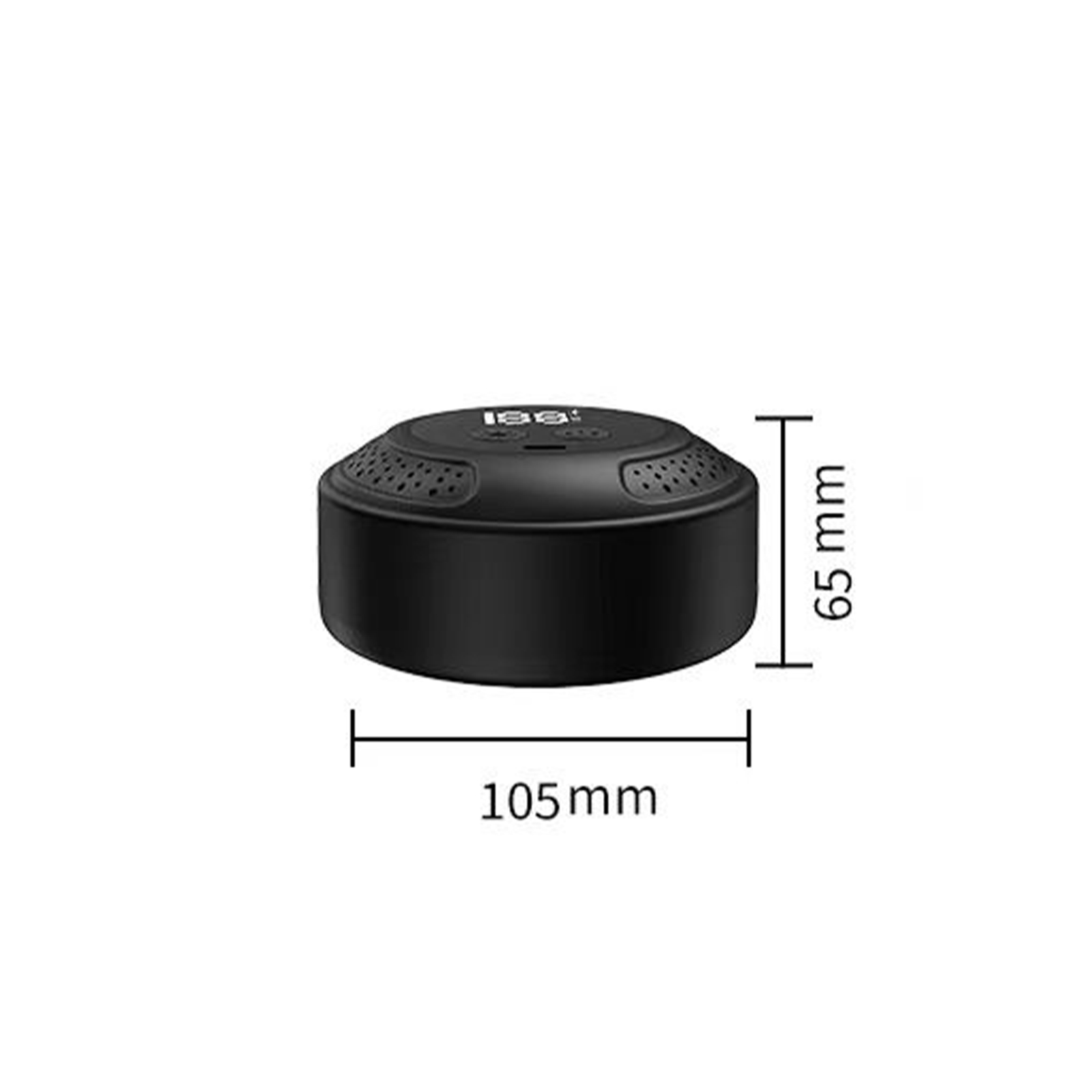 Ein schwarzes, rundes Gerät mit perforierter Oberseite. Abmessungen: 105 mm breit, 65 mm hoch. Das Gerät steht vor weißem Hintergrund.