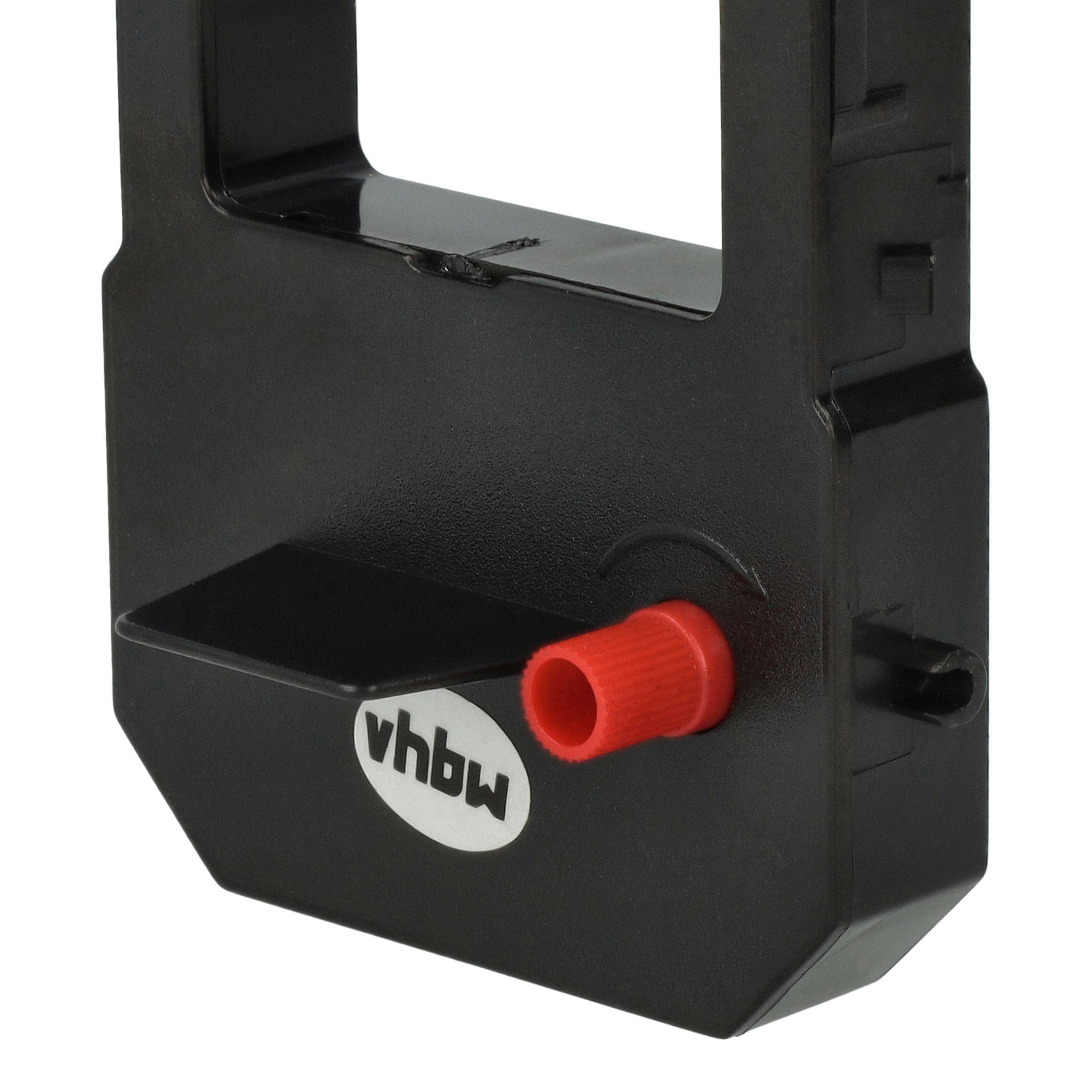 Schwarze Druckerbandkassette mit rotem Knopf. Die Kassette hat ein weißes Etikett mit 'vhbw'.