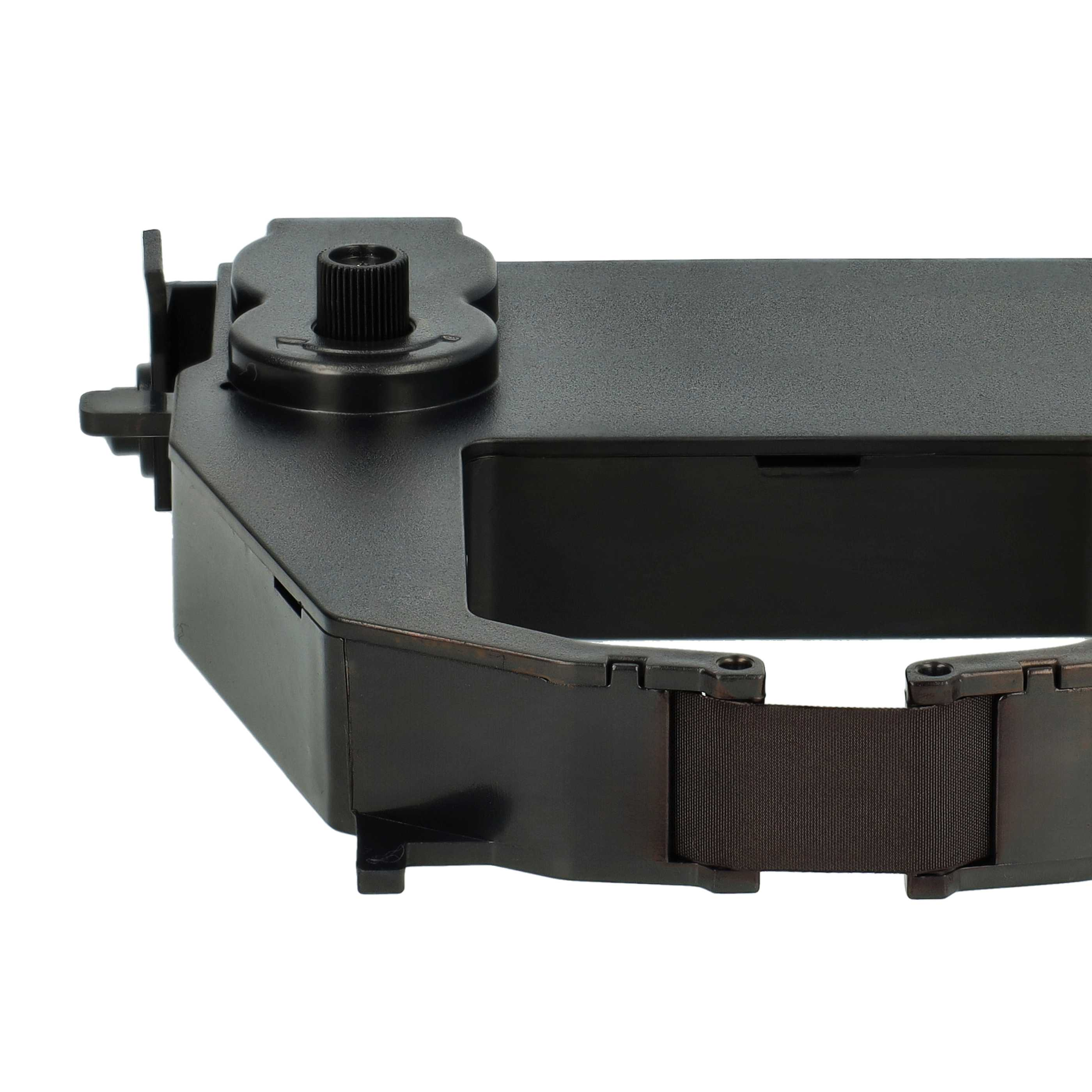 Schwarze Druckerbandkassette. Die Kassette hat einen geriffelten Knopf oben und ein dunkelbraunes Stoffband.