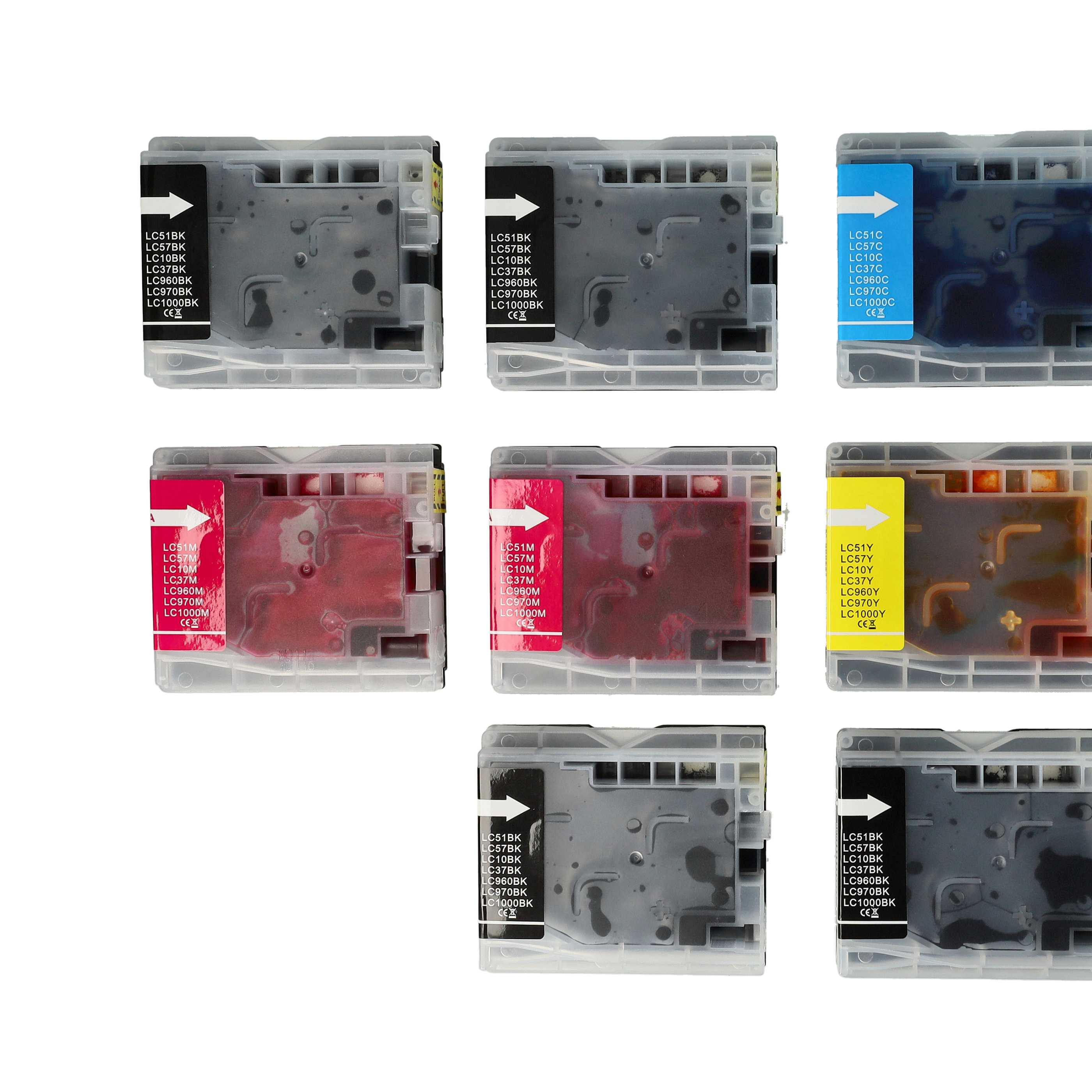 Sieben Tintenpatronen mit unterschiedlichen Tintenfarben und Etiketten werden angezeigt. Die Etiketten sind schwarz, cyan, magenta und gelb.