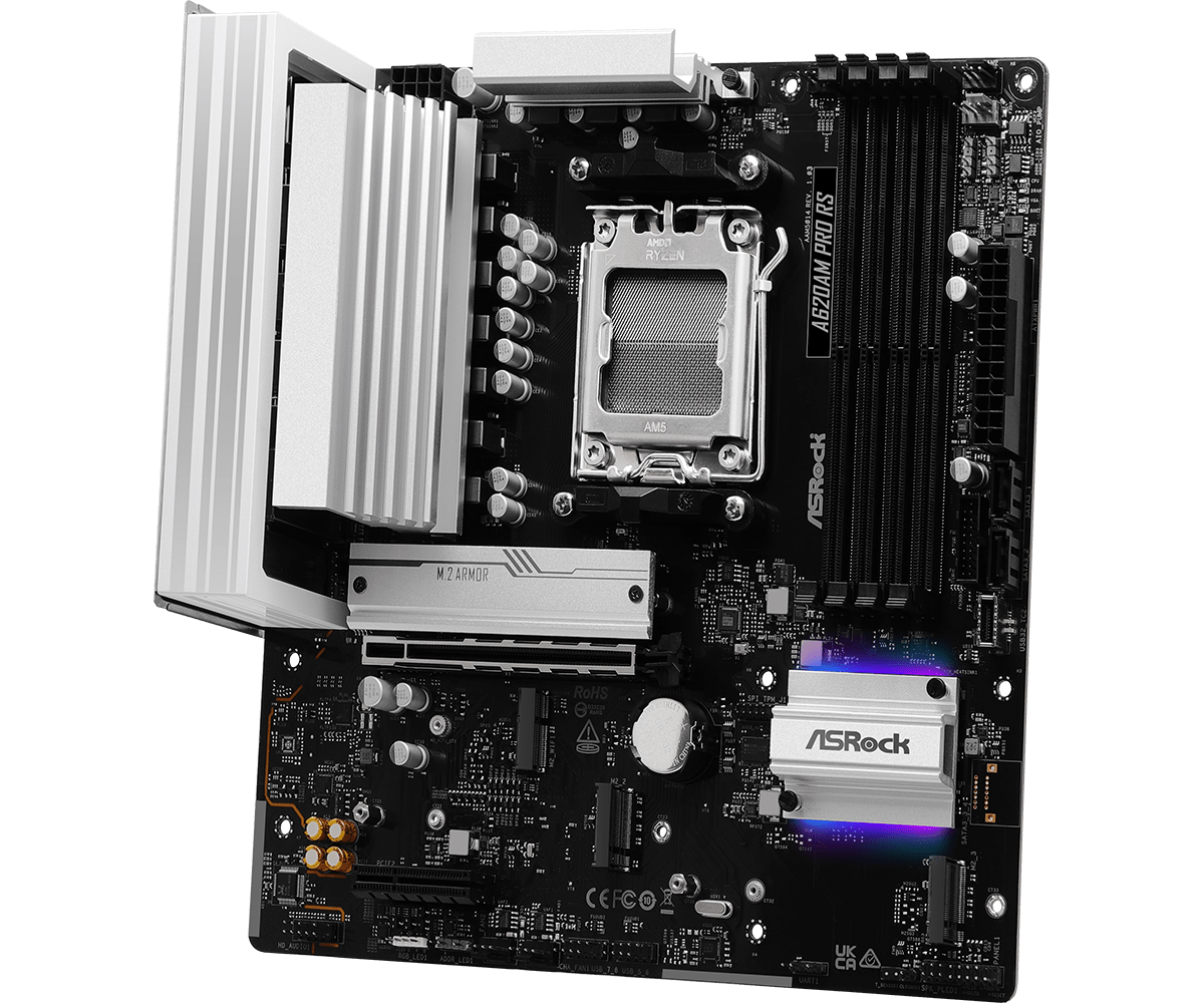 Una scheda madre ASRock A620AM PRO RS nera con dissipatori di calore argentati. Dispone di un socket AMD Ryzen e di vari slot e porte.