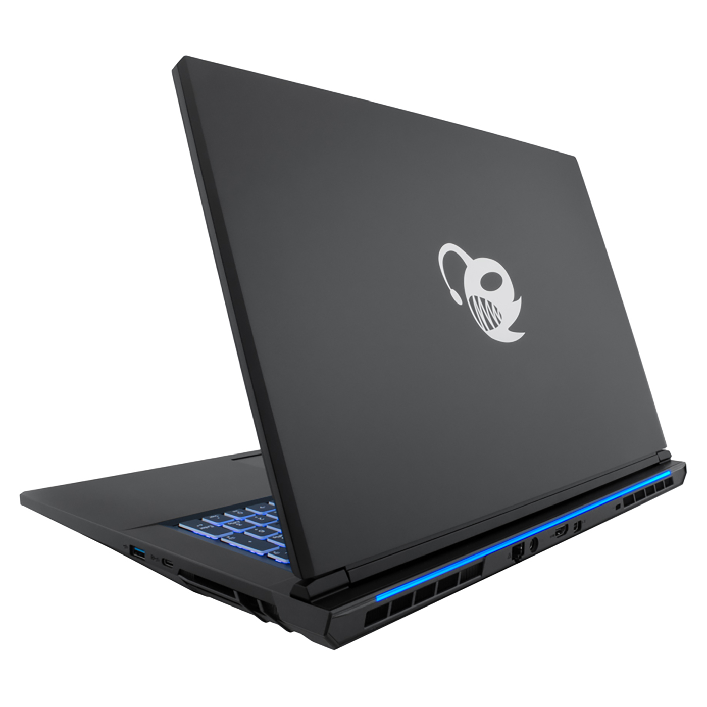 Se muestra un portátil negro en ángulo. La pantalla está abierta, revelando un teclado iluminado en azul. Un logotipo blanco está en la parte posterior.