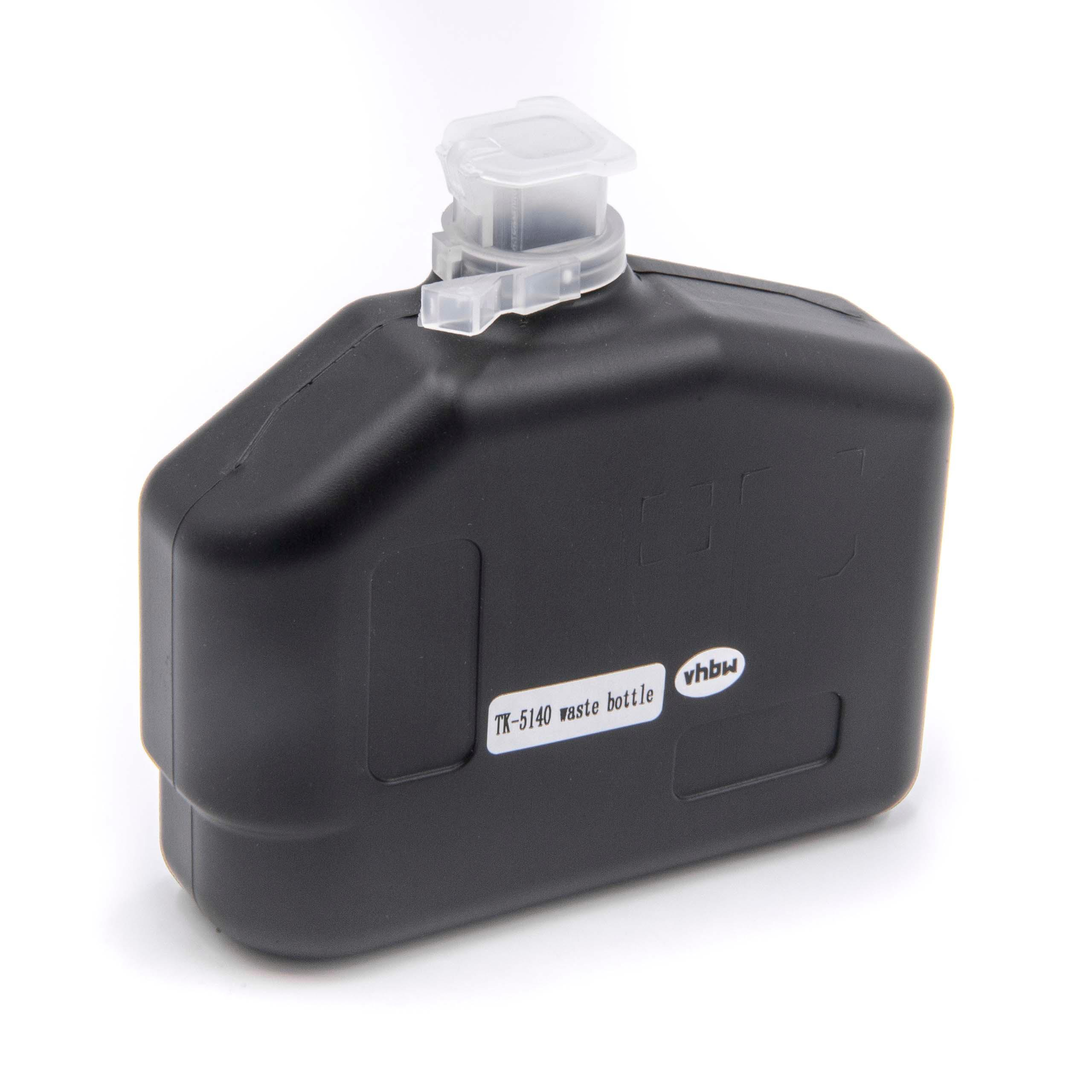Schwarze Abfallflasche mit weißem Etikett. Oben hat eine weiße Kunststoffkappe. Weißer Hintergrund.
