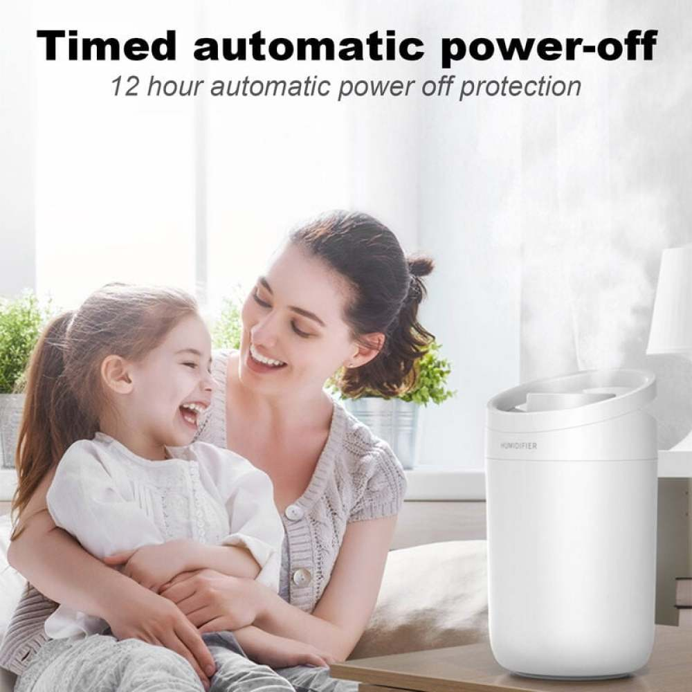 Eine Frau und ein Mädchen lachen. Rechts steht ein weißer Luftbefeuchter. Text: 'Timed automatic power-off'.