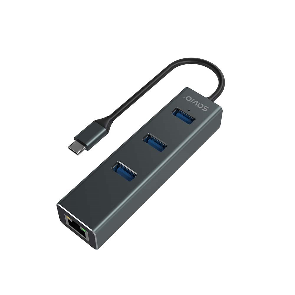 Grauer Savio USB-Hub mit drei USB-Anschlüssen, einem Netzwerkanschluss und einem USB-C-Anschluss auf weißem Hintergrund.