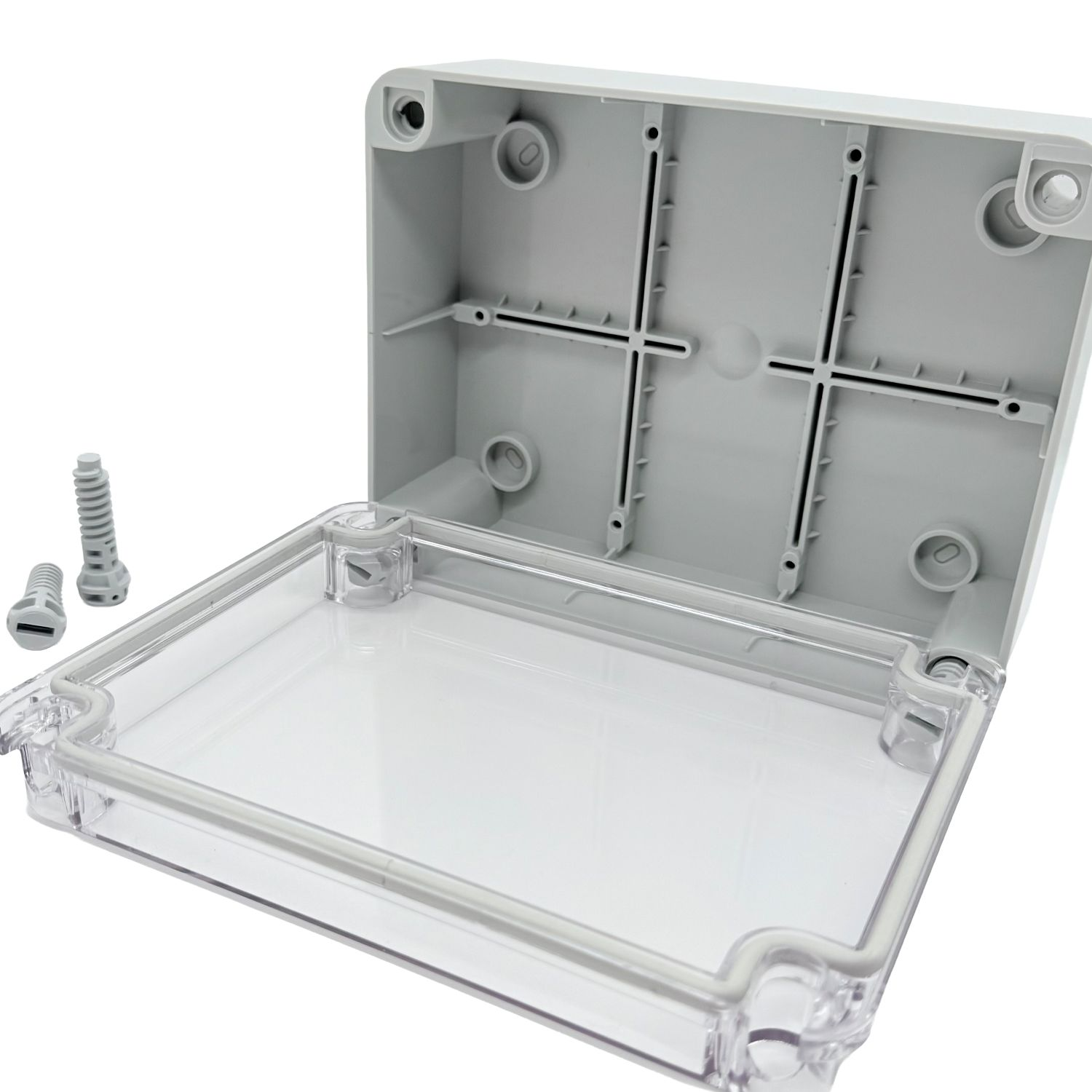 Offene, transparente Kunststoff-Elektrobox mit grauem Rahmen. Mehrere Schrauben und Schraubenlöcher sind sichtbar.