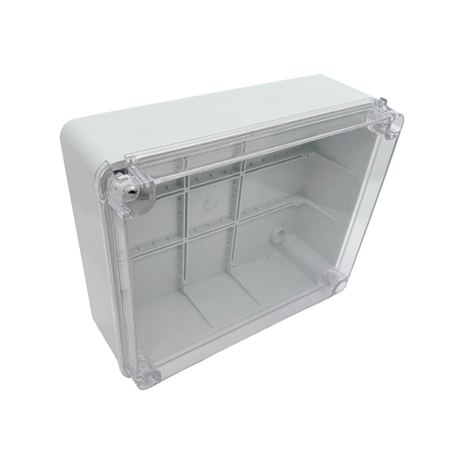 Eine graue rechteckige elektrische Box mit transparentem Deckel. Der Deckel hat ein Gitterdesign. Die Box ist auf weißem Hintergrund.