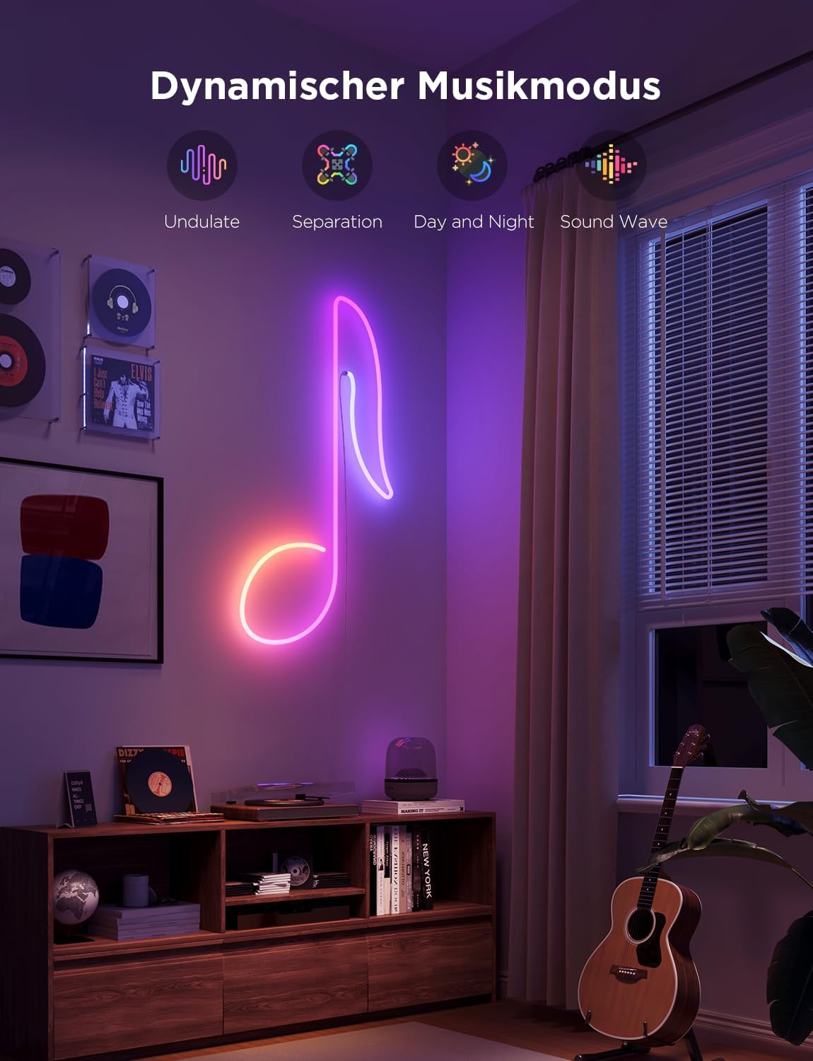 Une pièce avec une note de musique au néon, une guitare, des disques et une étagère avec des livres. L'éclairage est violet et rose, créant une ambiance vibrante.