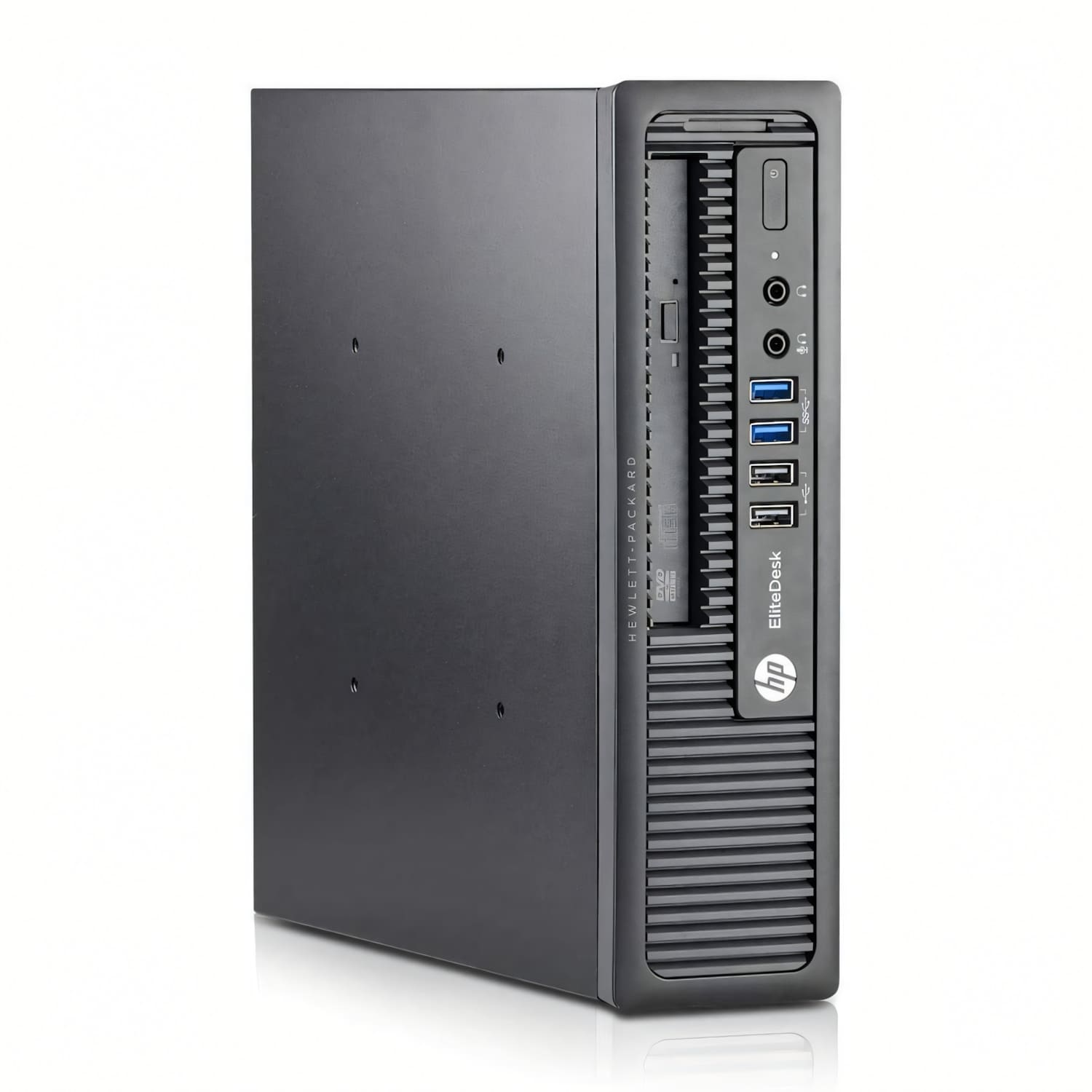 Una torre de computadora HP EliteDesk negra sobre un fondo blanco. Tiene varios puertos y una unidad de CD. El logotipo de HP es visible.