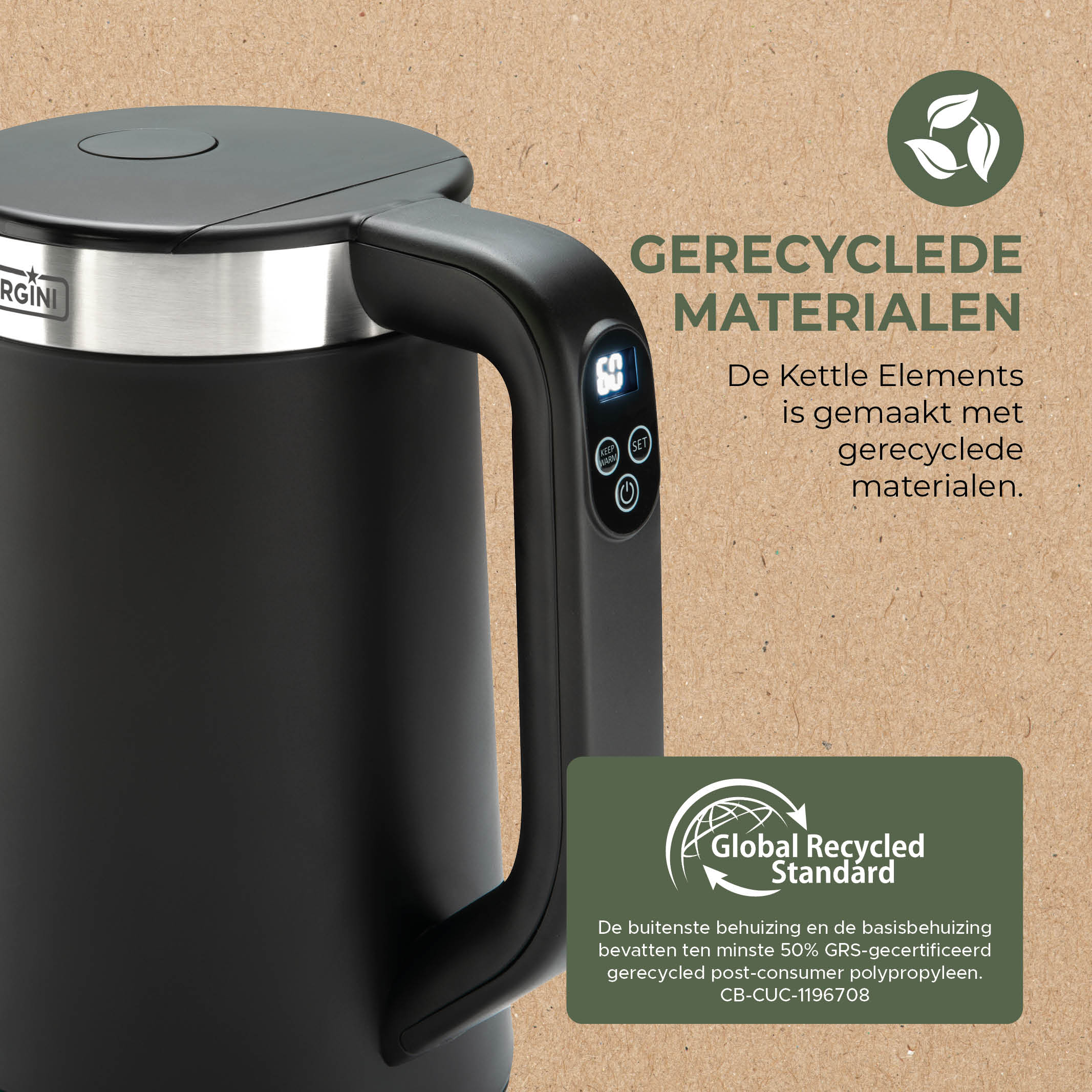 Een zwarte elektrische waterkoker met een digitaal display en tekst over gerecyclede materialen en een Global Recycled Standard logo.