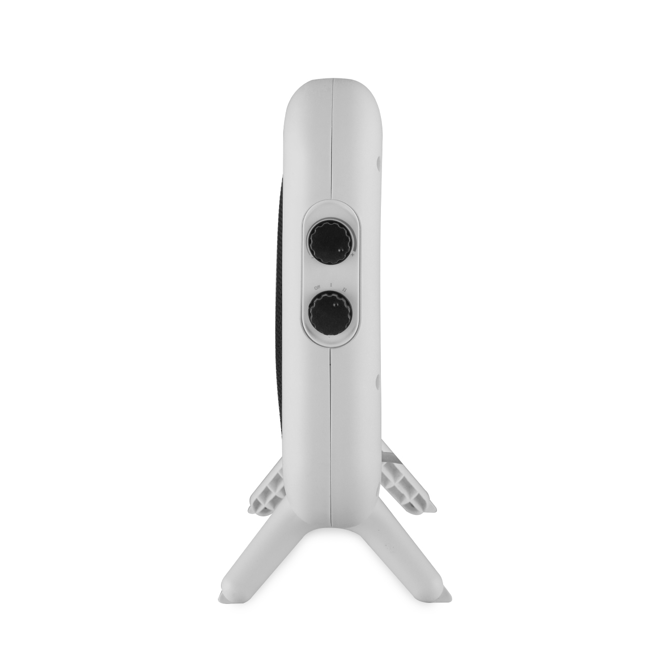 Biały grzejnik elektryczny jest widoczny z boku. Ma dwa czarne pokrętła i czarną siatkę. Grzejnik stoi na białych nóżkach.