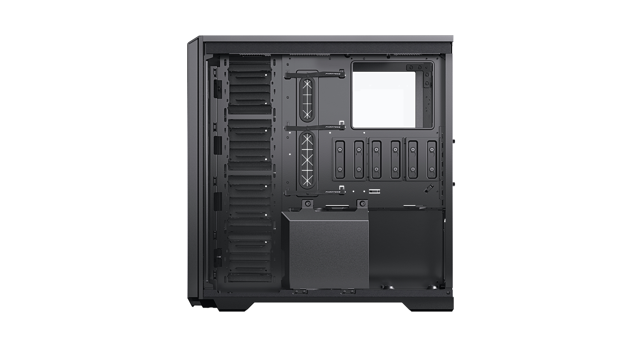 Interno di un case per computer nero. Ha vari scomparti, punti di montaggio e prese d'aria. Il case è aperto.