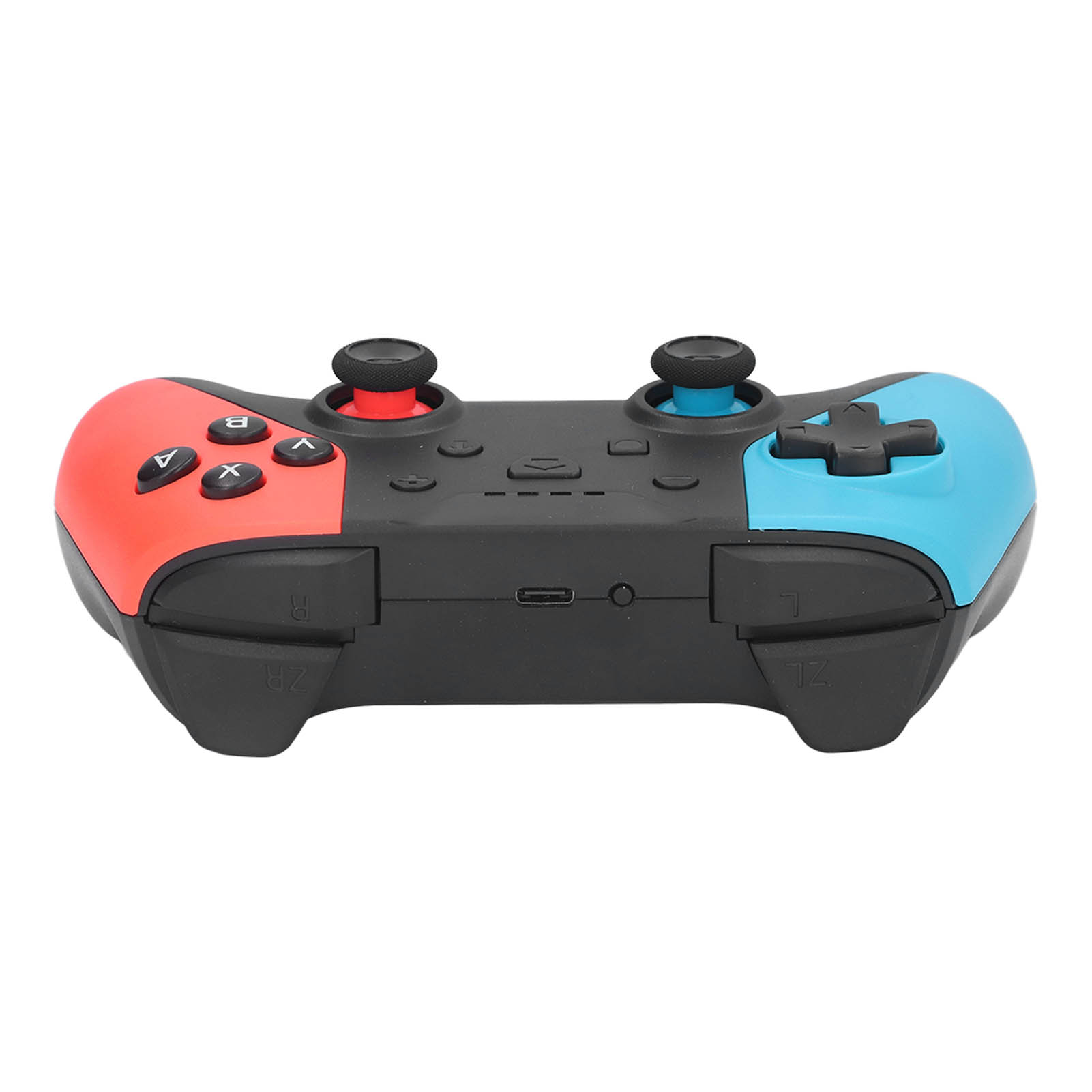 Ein Gamecontroller mit roten und blauen Seiten, schwarzen Knöpfen und zwei Joysticks. Der Hintergrund ist weiß.