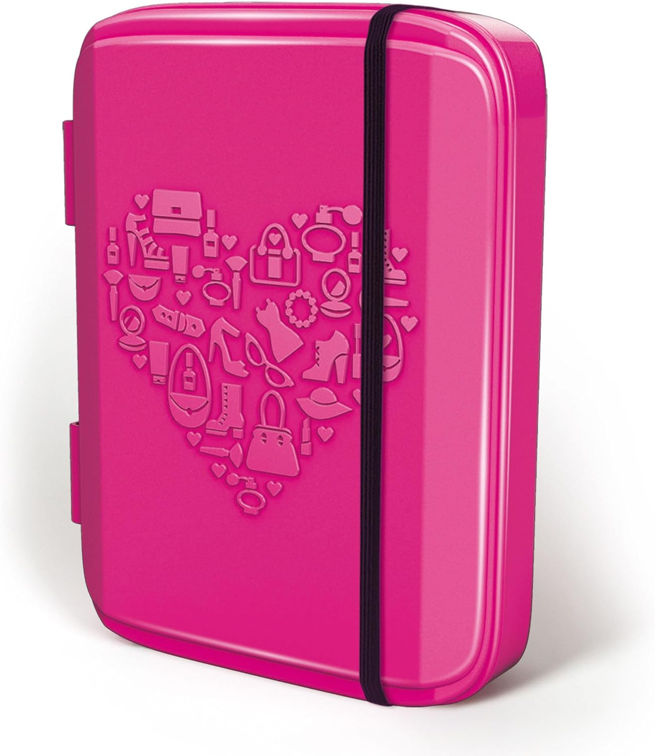 Ein pinkfarbenes Etui mit einem Herz aus Beauty-Artikeln. Es hat ein schwarzes Band und Verschlüsse. Der Hintergrund ist weiß.