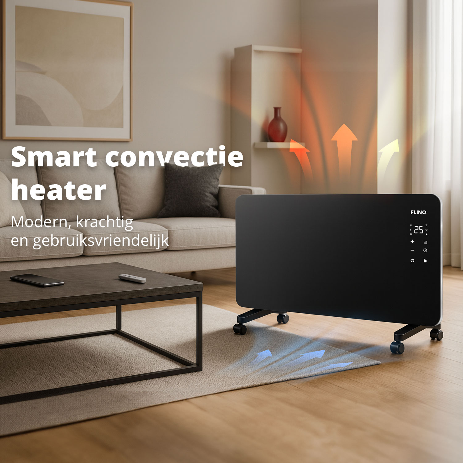 Een moderne woonkamer met een zwarte slimme convectieverwarming. Pijlen geven de luchtstroom aan. Bank, tafel en kunstwerk zichtbaar.