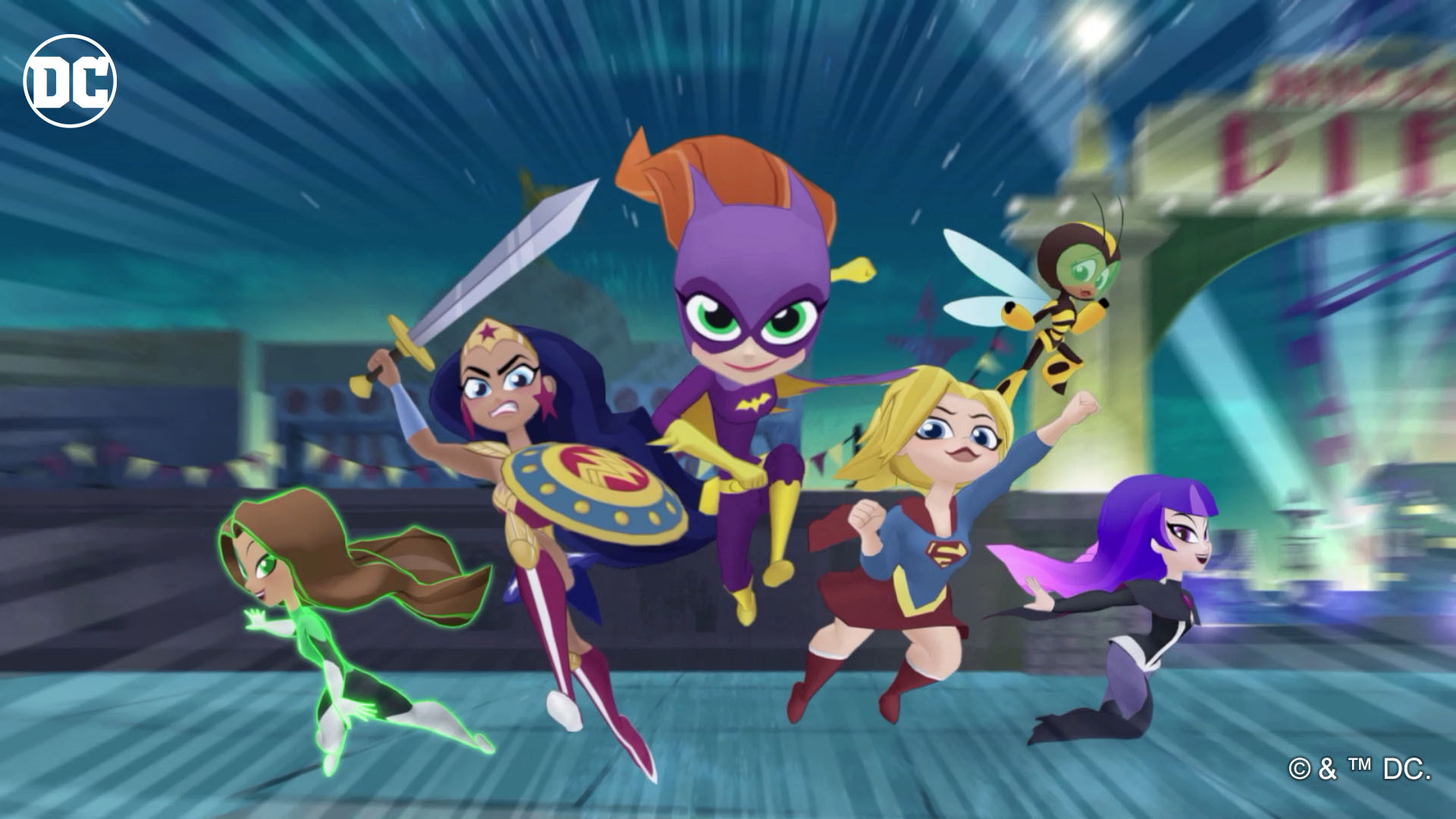 Drużyna DC Super Hero Girls biegnie, Wonder Woman z mieczem, Supergirl, Batgirl, Green Lantern, Bumblebee i Zatanna.