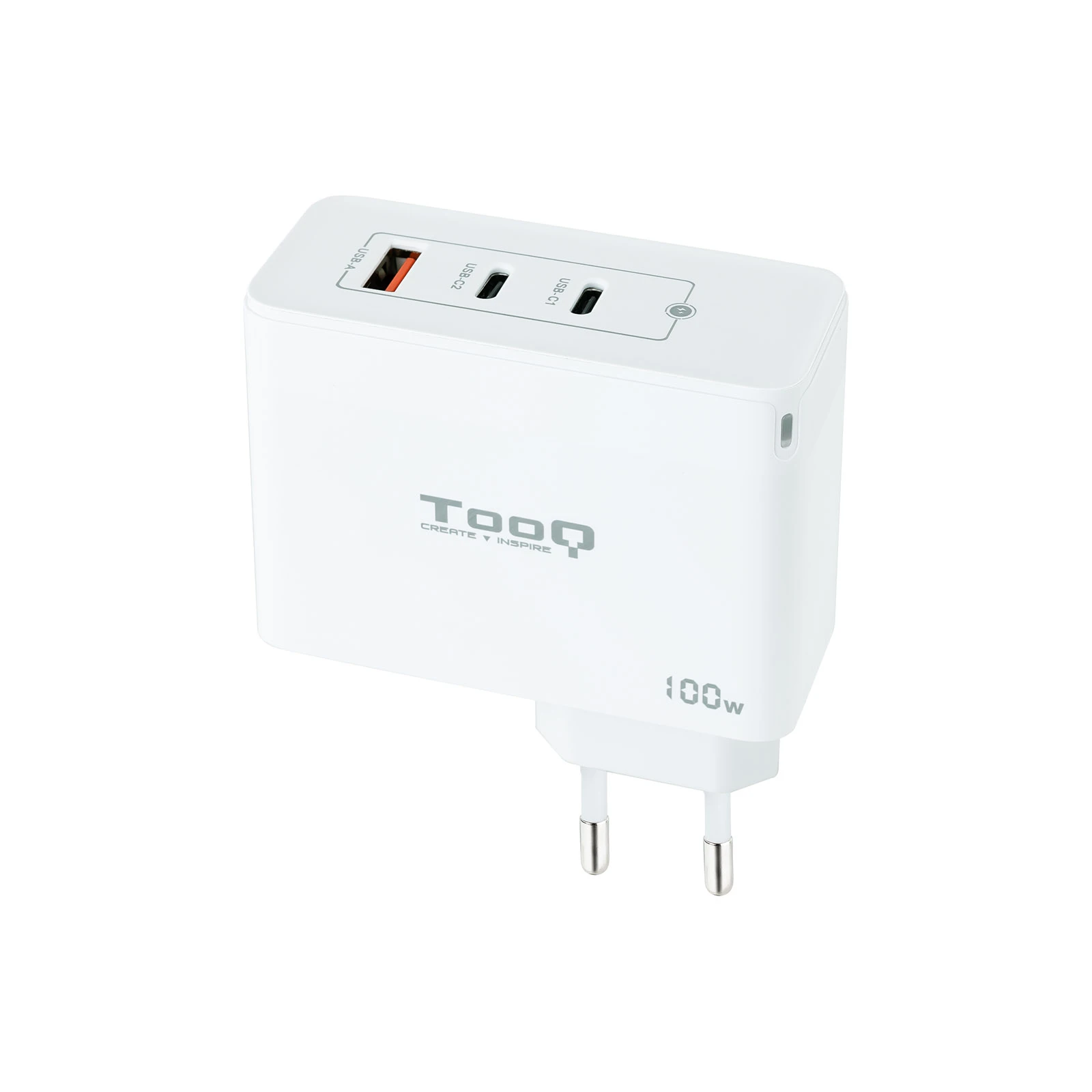 Cargador Tooq blanco de 100W con puertos USB. Tiene un enchufe y el logotipo de Tooq. Los puertos son USB-A y USB-C.