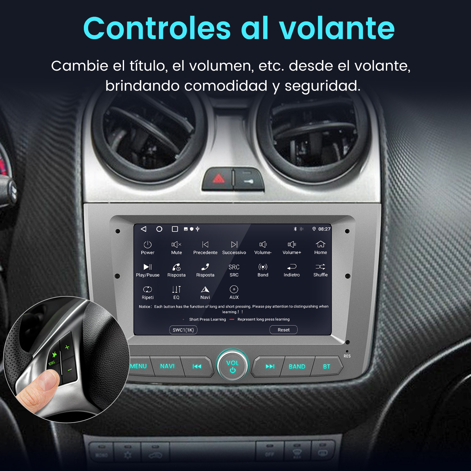 Interior de coche con volante y sistema de infoentretenimiento. Mano presionando un botón. Pantalla muestra opciones.