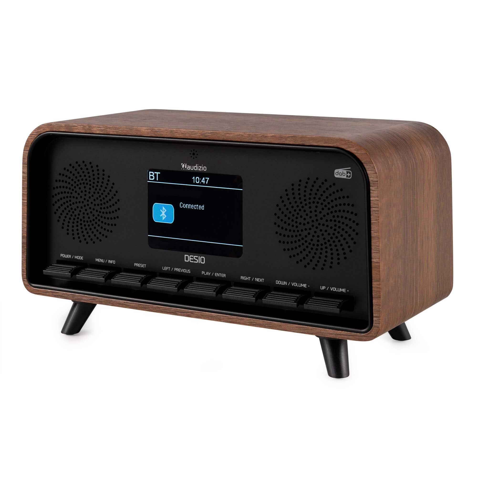 Ein Holzradio mit Bildschirm, der 'Connected' anzeigt. Es hat Knöpfe und Lautsprecher. Die Marke ist 'Jaudizio'.