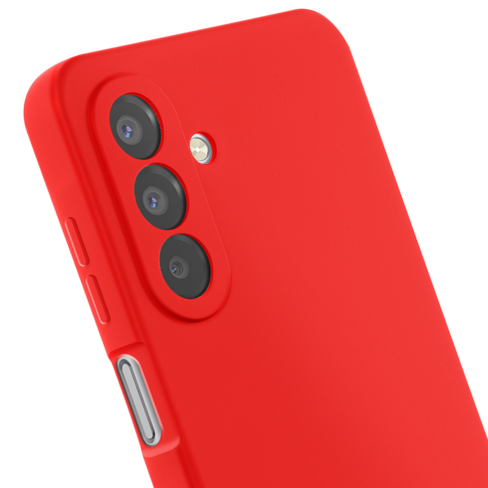 Gros plan d'une coque de téléphone rouge avec trois objectifs et un flash. La coque est inclinée, montrant ses boutons latéraux.
