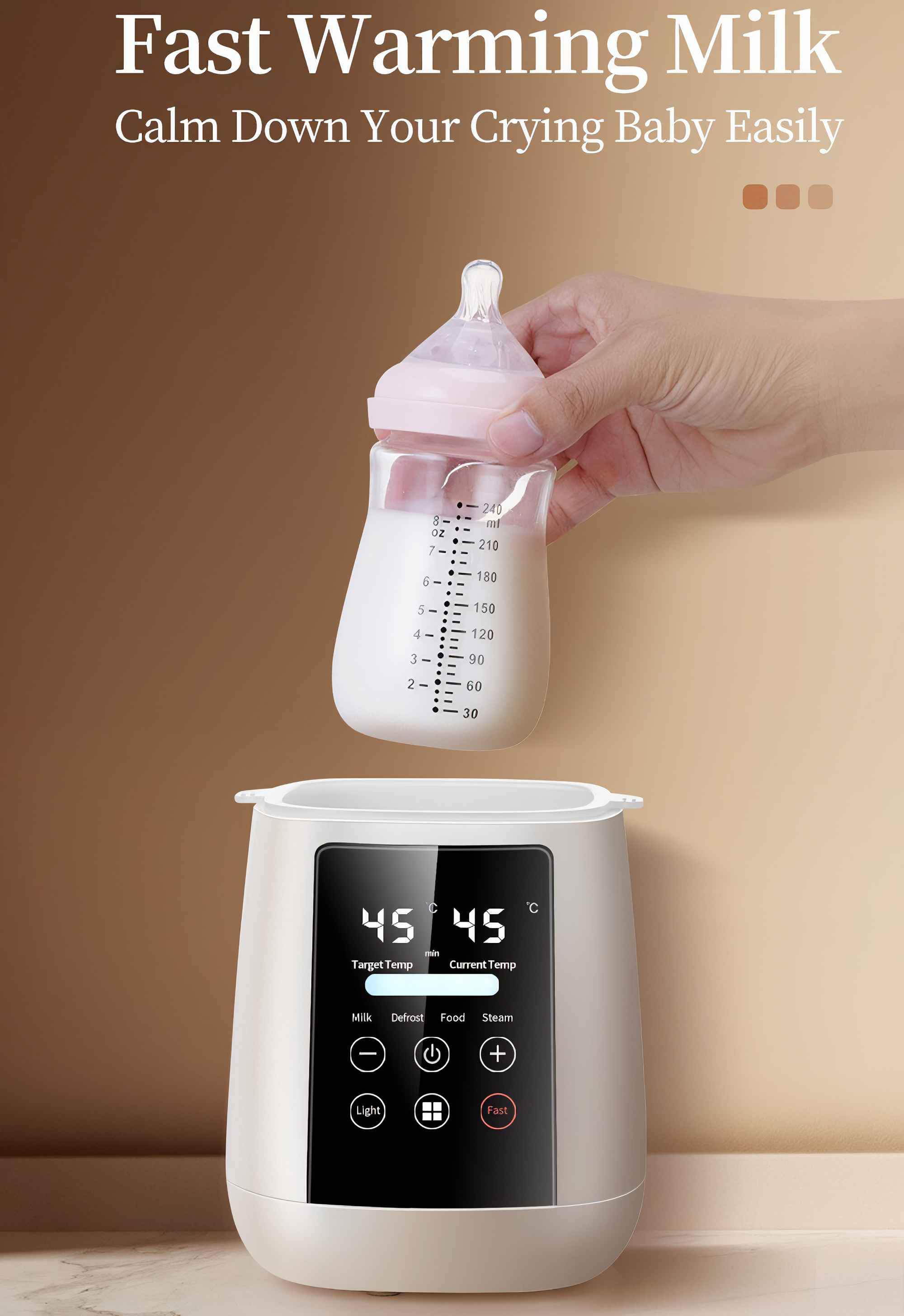 Eine Hand hält eine Babyflasche über einem Milchwärmer. Der Wärmer zeigt Ziel- und aktuelle Temperatur an.