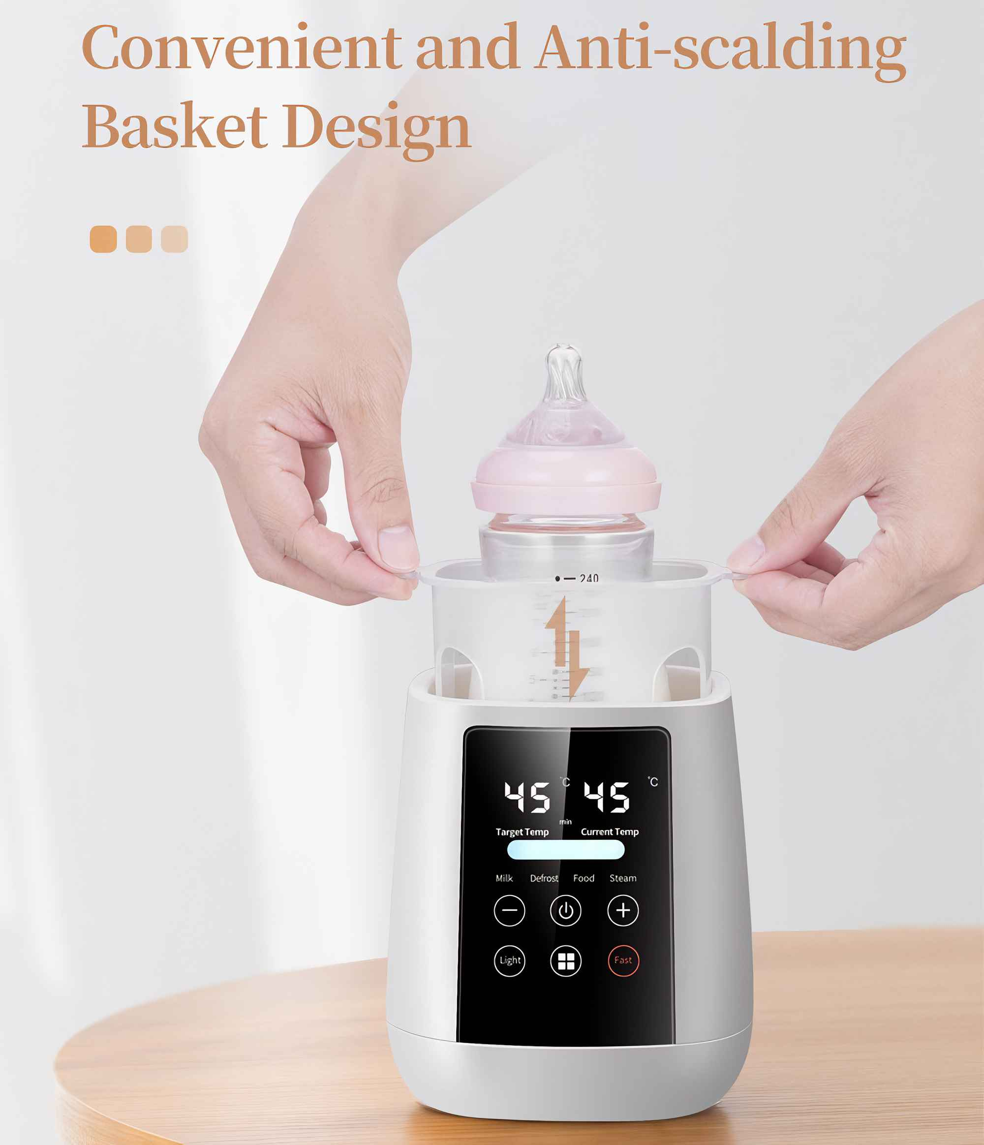 Ein Babyflaschenwärmer mit einer Flasche darin. Hände ziehen ein Plastikteil. Es hat ein digitales Display.