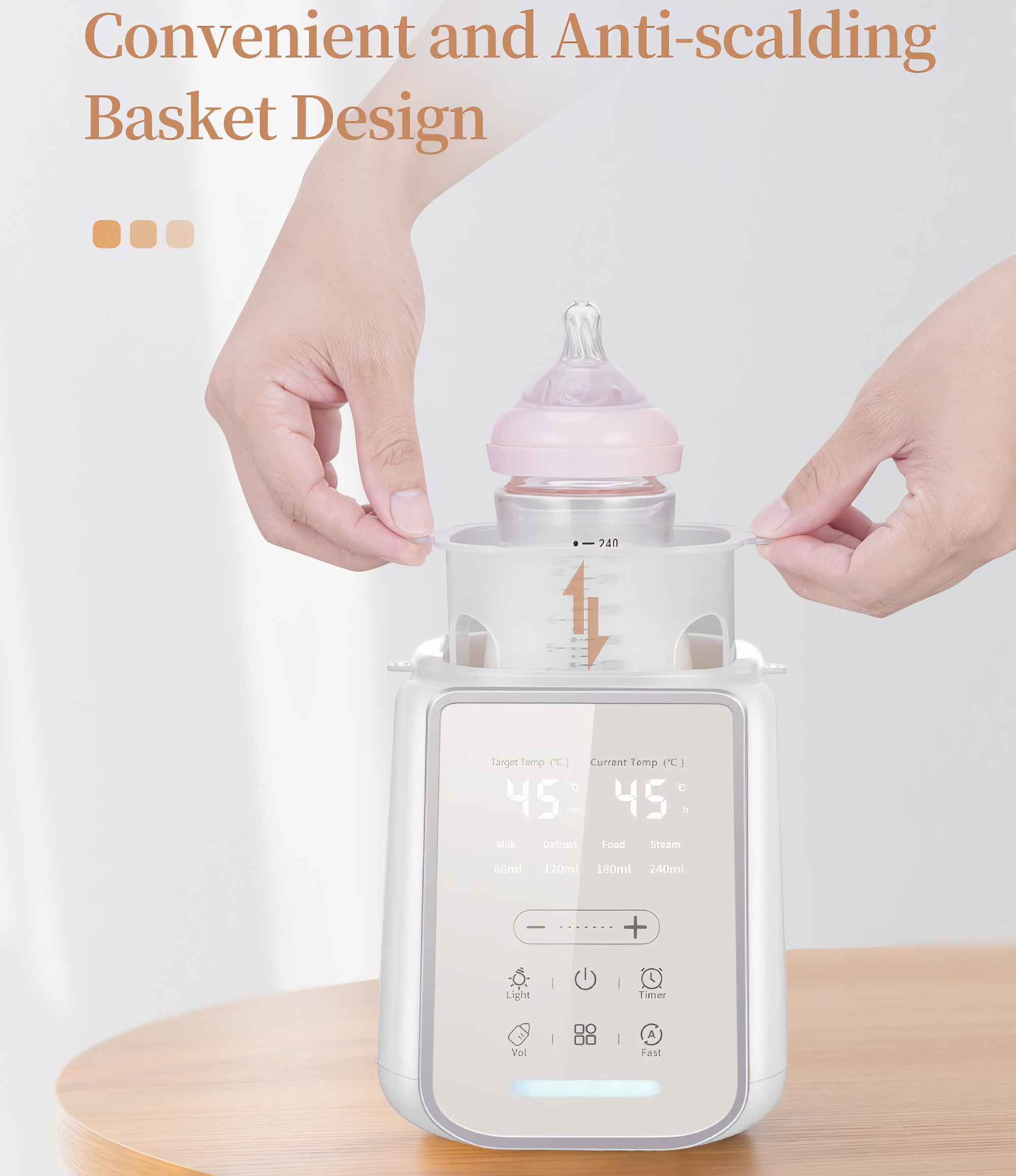 Eine Person hält eine Babyflasche in einem weißen Flaschenwärmer. Der Wärmer zeigt Temperatur und Funktionen an.