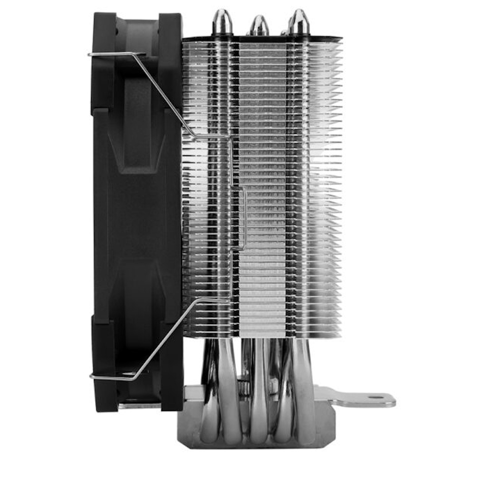 Bir bilgisayar CPU soğutucusu. Solda siyah bir fan, gümüş renkli kanatçıklı bir soğutucu ve metal bir taban var.