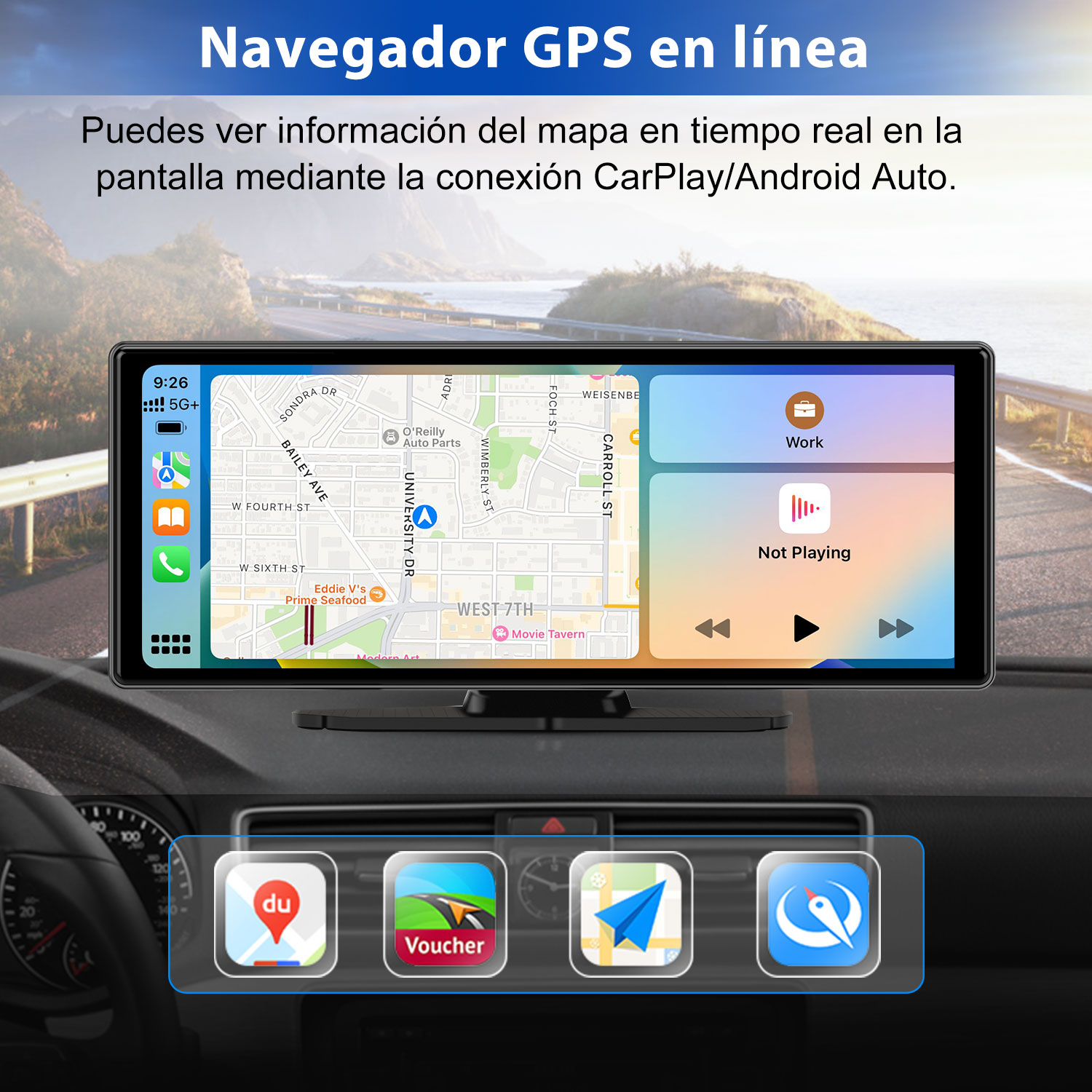 Tablero de coche con mapa GPS en pantalla. Se muestran aplicaciones y botones de navegación. Texto: 'GPS online'.