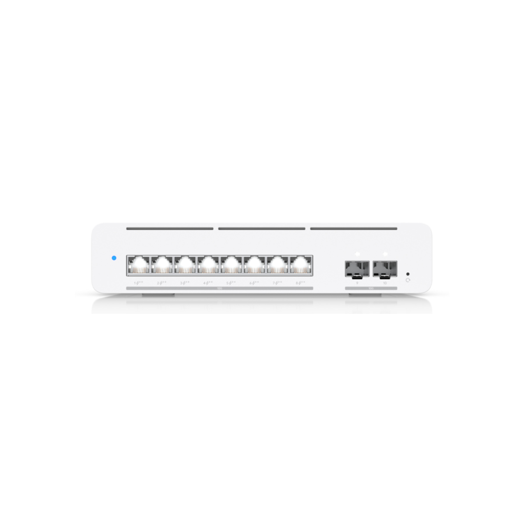 Switch de red blanco con múltiples puertos. Tiene una luz azul y varios puertos numerados. Diseño minimalista.