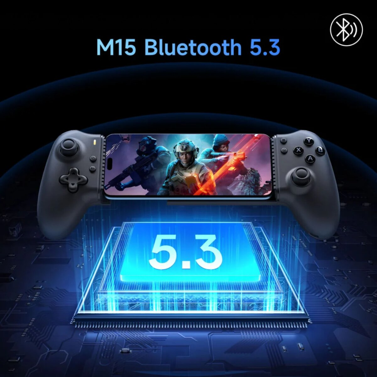 Un telefono in un controller mostra una scena di gioco. Il controller ha pulsanti e un D-pad. Testo: M15 Bluetooth 5.3 e 5.3 in un circuito.