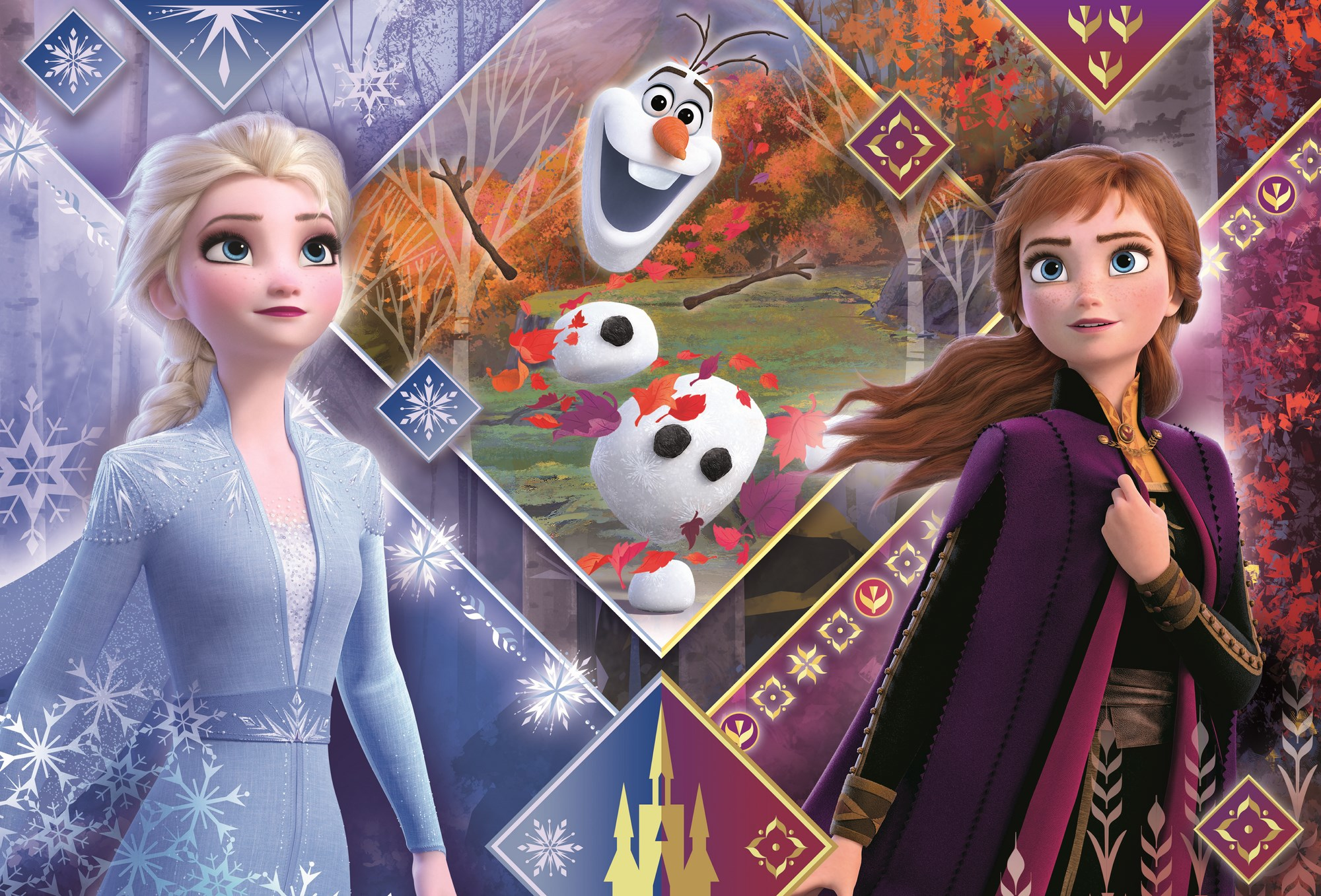 Elsa, Anna et Olaf de La Reine des Neiges. Elsa en bleu, Anna en violet et Olaf avec boules de neige et feuilles, fond de forêt.