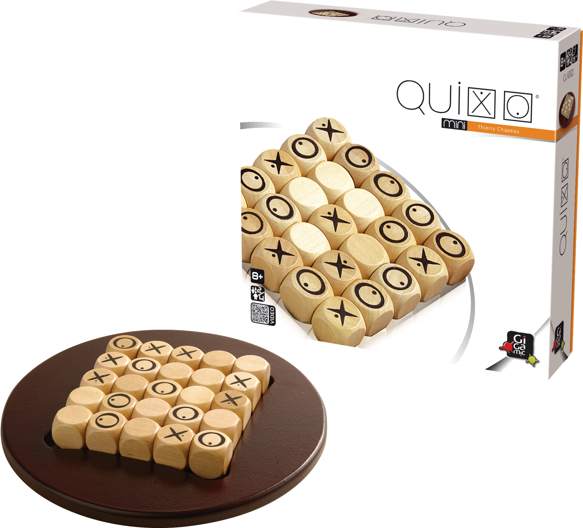 Une boîte de jeu QuiXO mini et un plateau de jeu sont affichés. Le plateau contient des blocs de bois marqués de symboles X, O et étoiles.