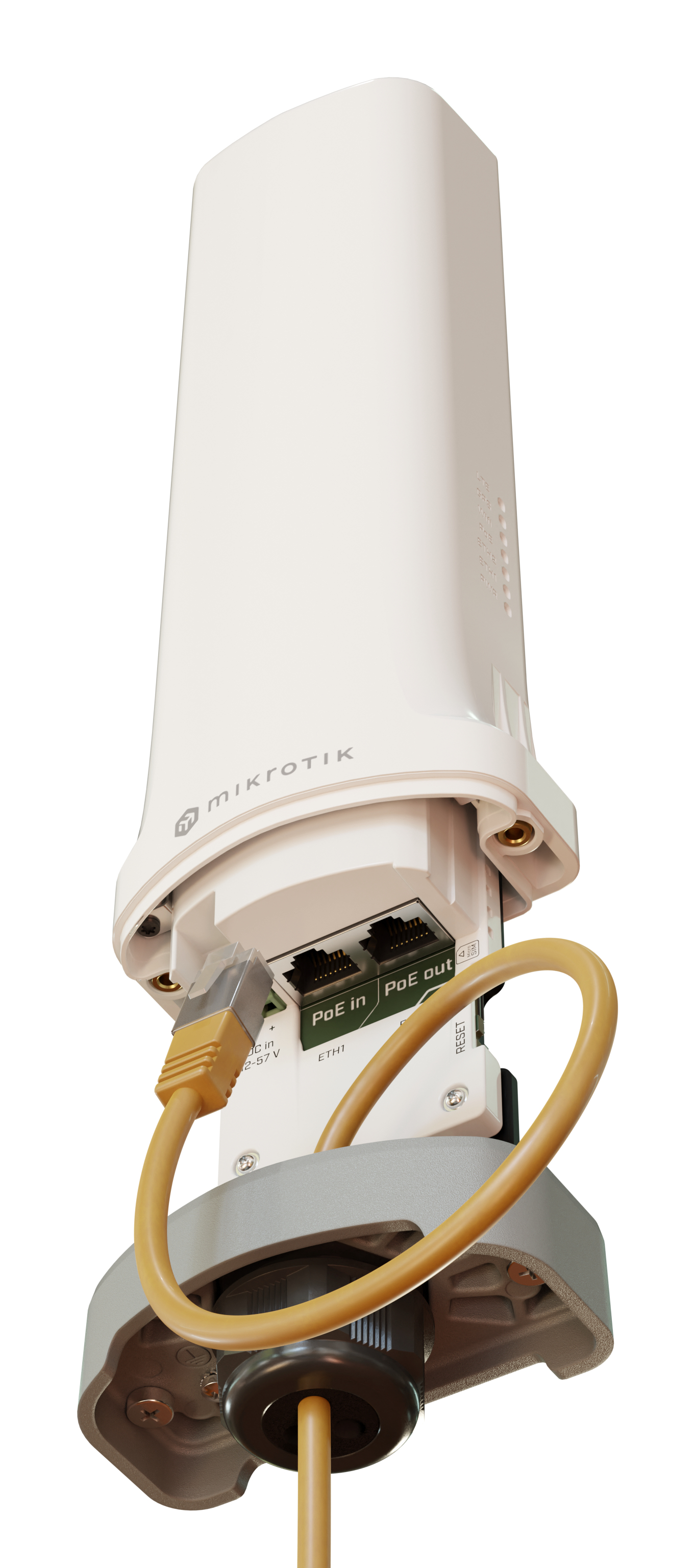 Un dispositivo Mikrotik bianco con un cavo giallo collegato. Il dispositivo ha porte PoE e una base circolare.