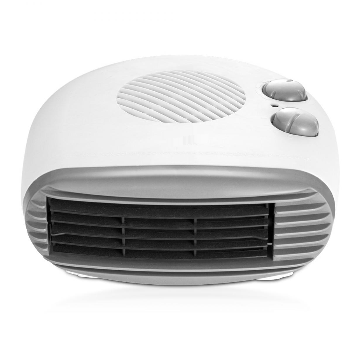 Ein weiß-graues elektrisches Heizgerät. Es hat einen Ventilator und zwei Bedienknöpfe oben. Die Vorderseite hat eine Lüftung.