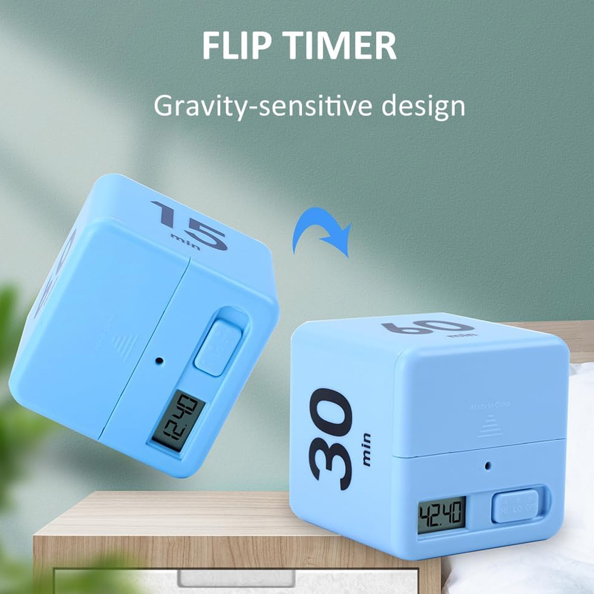 Zwei blaue Flip-Timer. Einer zeigt 15 Minuten, der andere 30. Jeder hat ein digitales Display und eine Taste. Der Hintergrund ist hellblau.