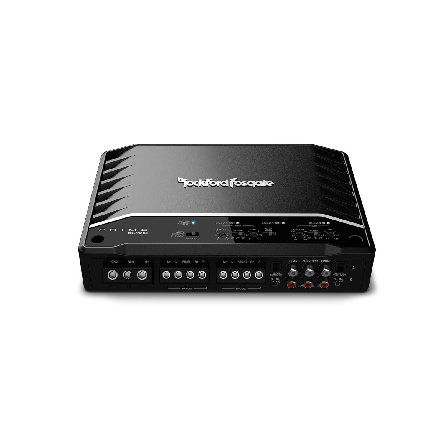 Ein schwarzer Rockford Fosgate Auto-Verstärker. Er hat mehrere Ein- und Ausgänge sowie Bedienräder. Der Markenname ist sichtbar.