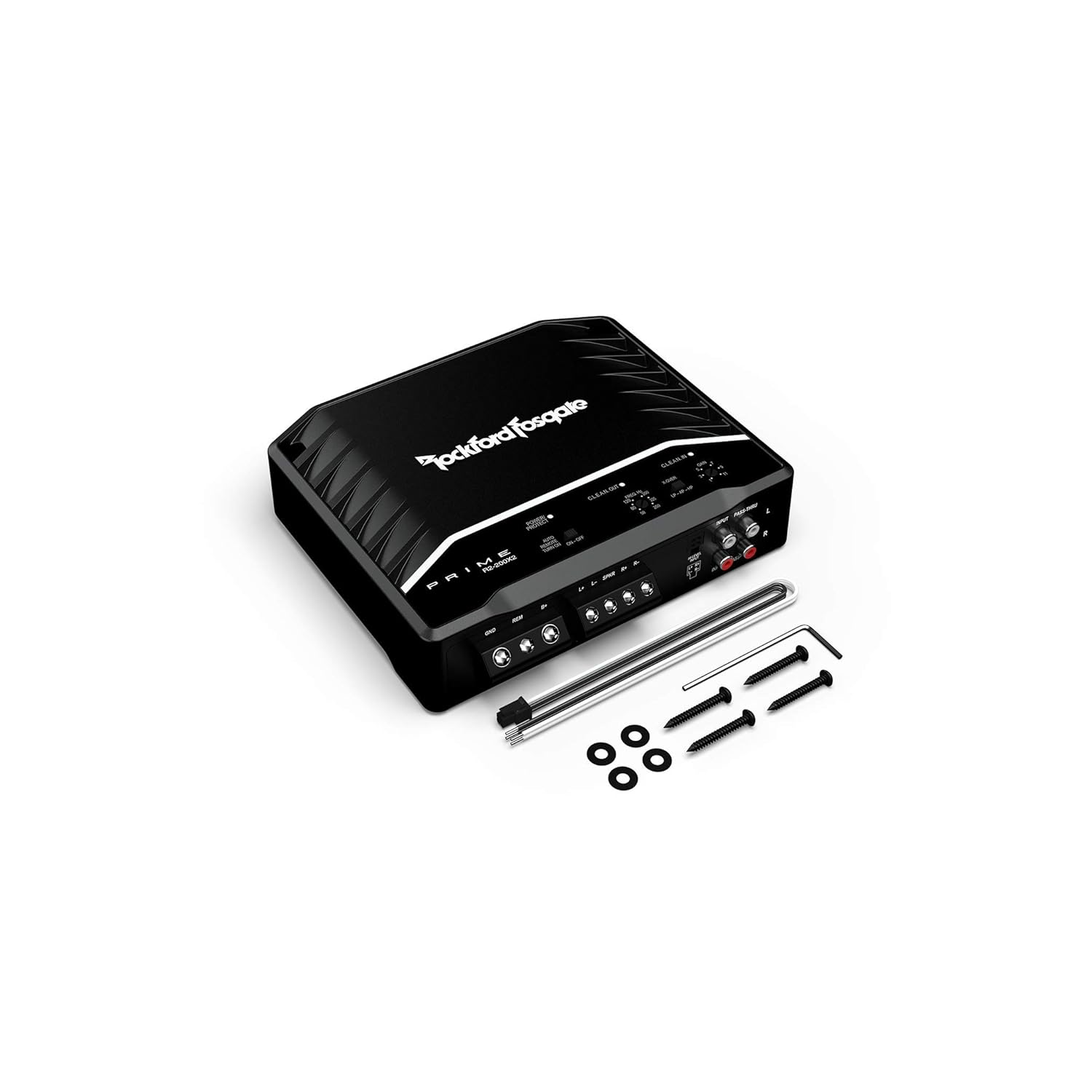 Ein schwarzer Rockford Fosgate Verstärker mit Zubehör wie Schrauben und Unterlegscheiben auf weißem Hintergrund.