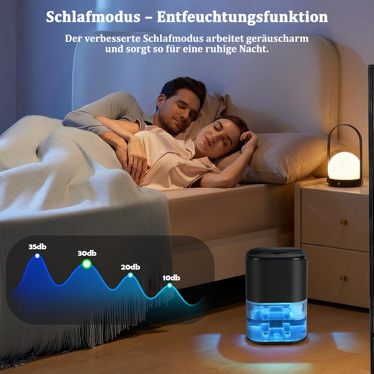 Ein Paar schläft im Bett; im Vordergrund ein Luftentfeuchter. Geräuschpegel werden angezeigt. Text: Schlafmodus - Entfeuchtungsfunktion.