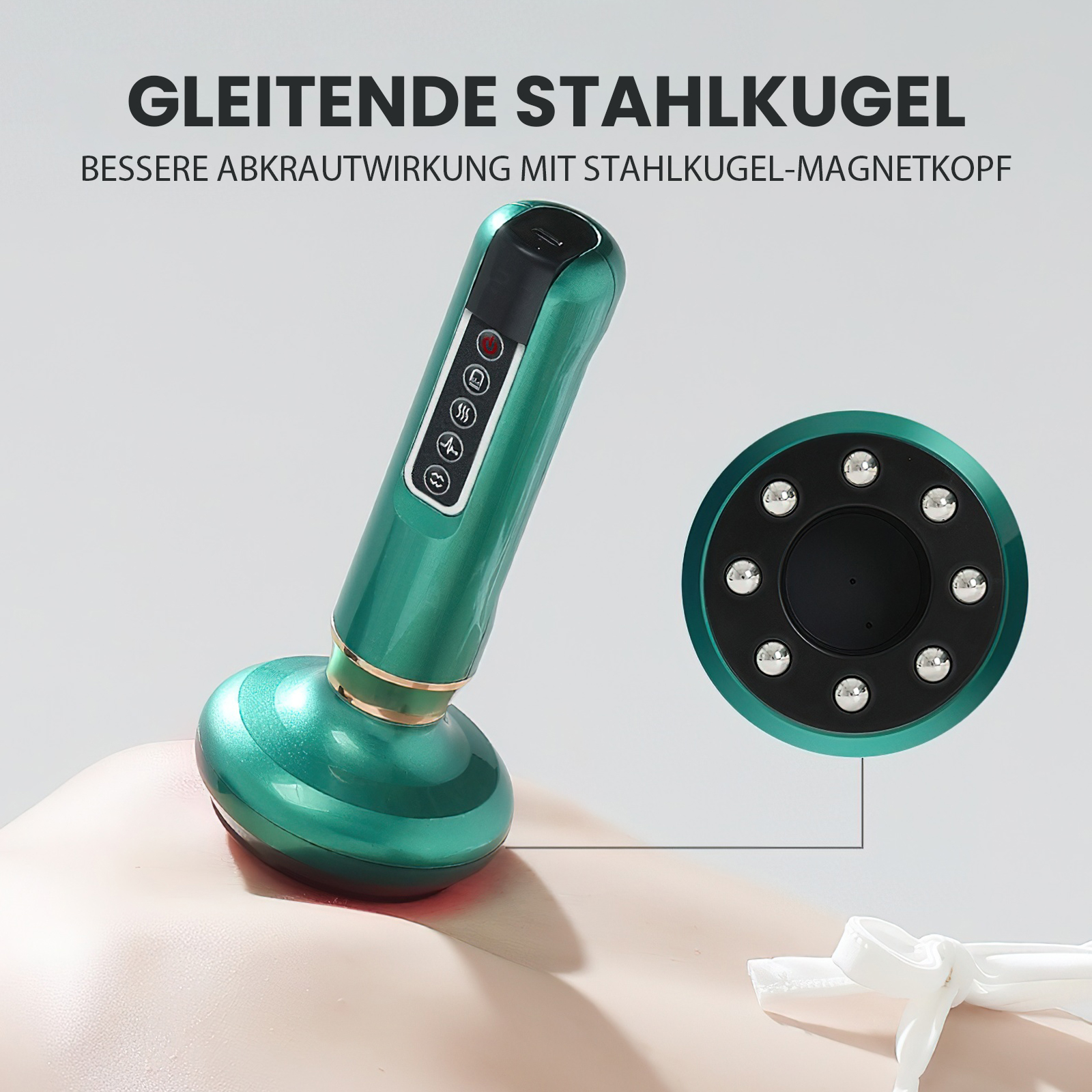 Grünes Massagegerät auf Haut. Das Gerät hat Knöpfe und einen runden Kopf mit Metallkugeln. Weißer Hintergrund.